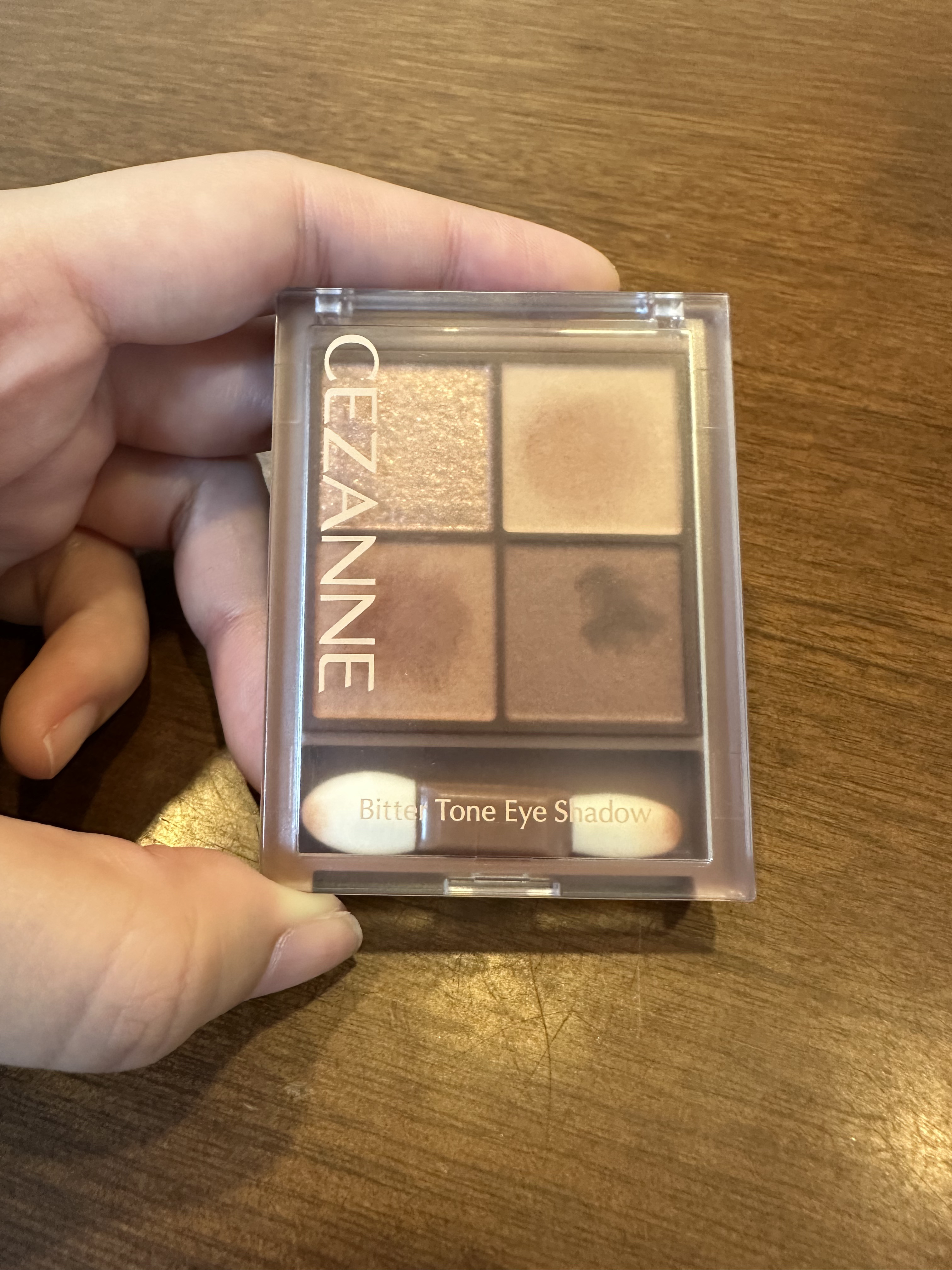 ビタートーンアイシャドウ/CEZANNE/パウダーアイシャドウを使ったクチコミ（1枚目）