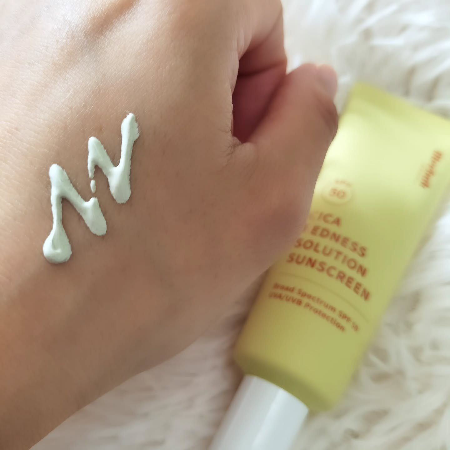 CICAレッドネスクリームライト/Meebak/化粧下地を使ったクチコミ（2枚目）