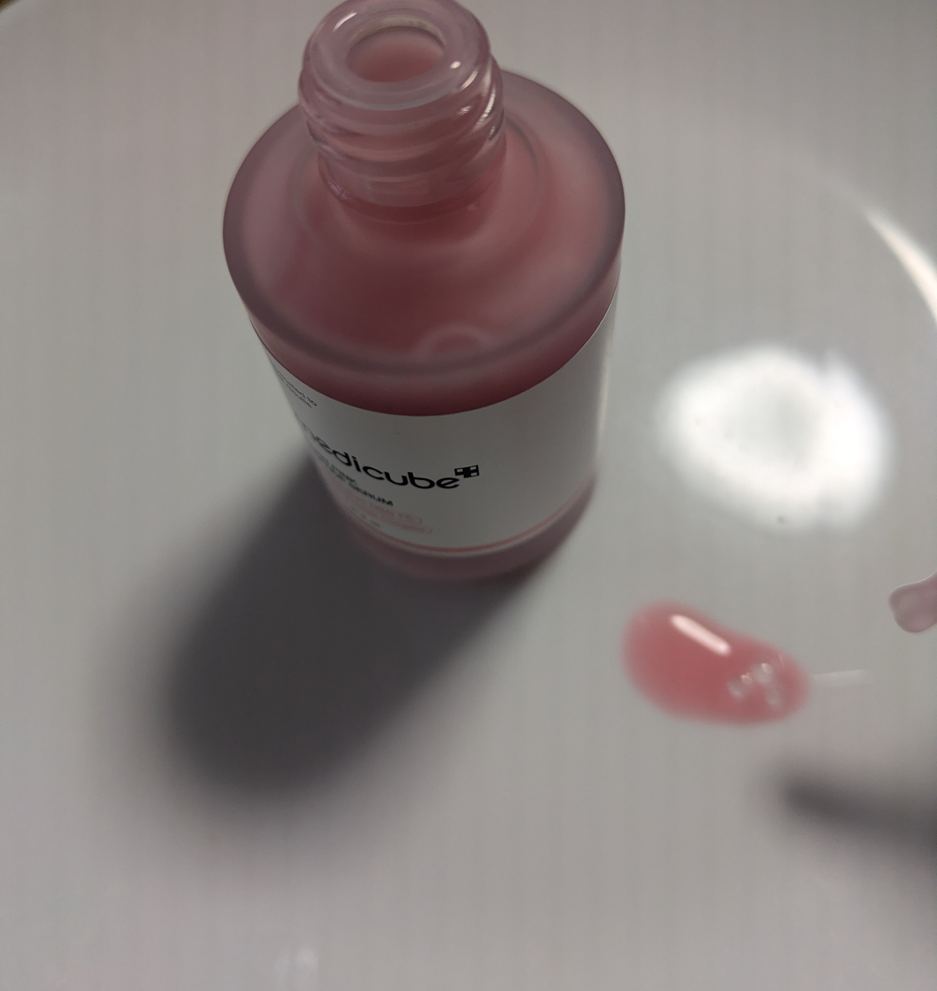 PDRNピンクアンプル PDRN 10,000ppm配合/MEDICUBE/美容液を使ったクチコミ（3枚目）