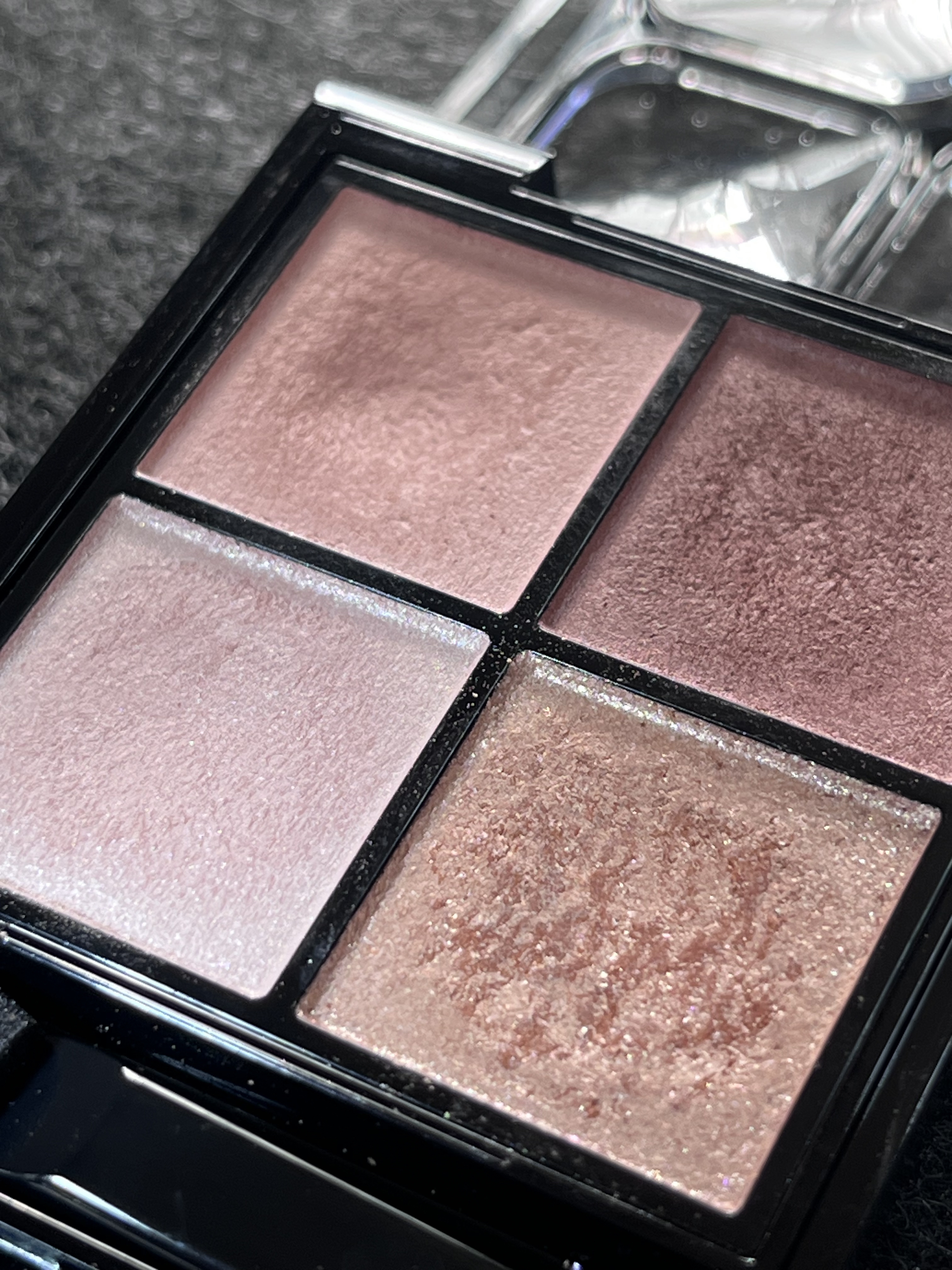 ケイト ポッピングシルエットシャドウ/KATE/アイシャドウパレットを使ったクチコミ（2枚目）