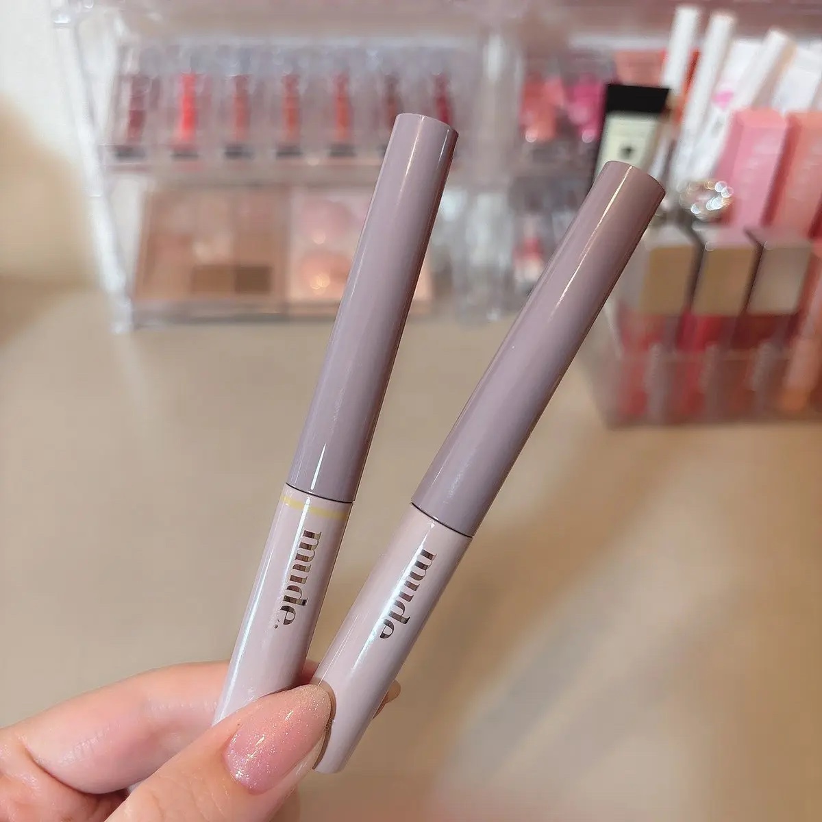 インスパイアスキニーブロウカラ/mude./眉マスカラを使ったクチコミ（1枚目）