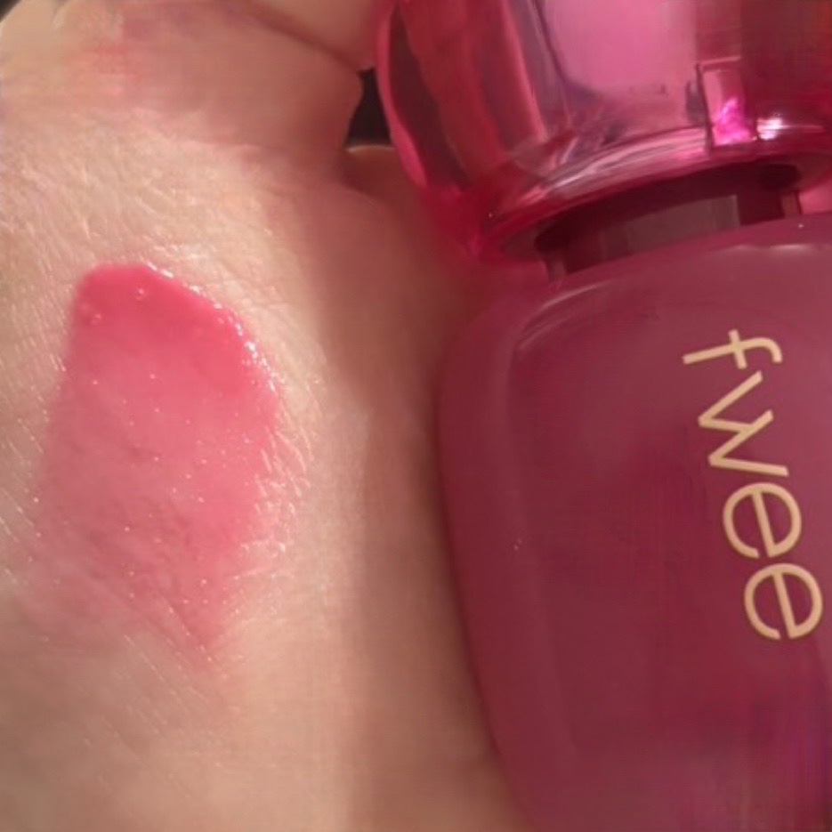 フィー 3Dボリューミングティント/fwee/リップティントを使ったクチコミ（2枚目）