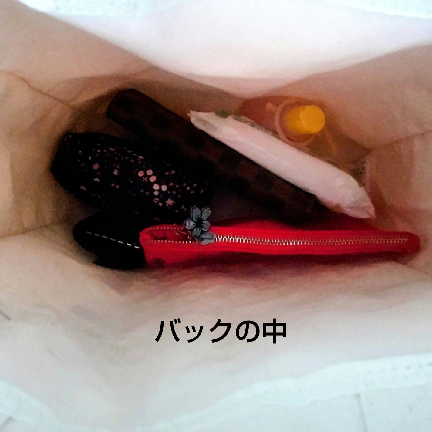 no on LIPS 「コスメの投稿ではないのですが・・・昨年シャネル展で購入したこち..」(2枚目)