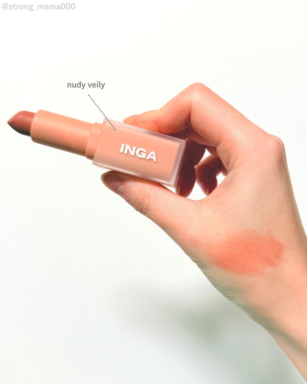 パウダーブラー リップスティック/INGA/口紅を使ったクチコミ（3枚目）