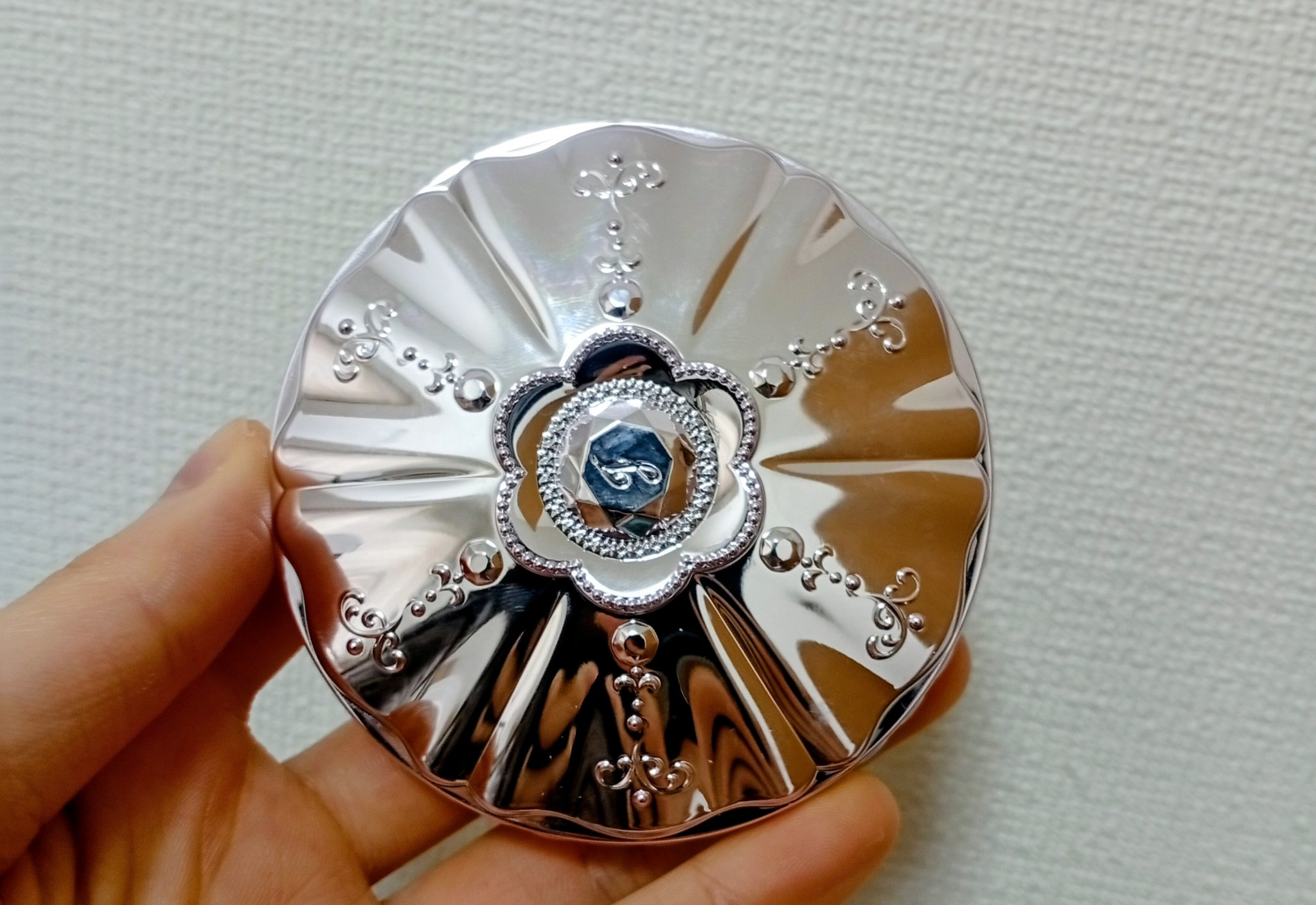 ジルスチュアート　パステルペタル ブラッシュ/JILL STUART/パウダーチークを使ったクチコミ（1枚目）