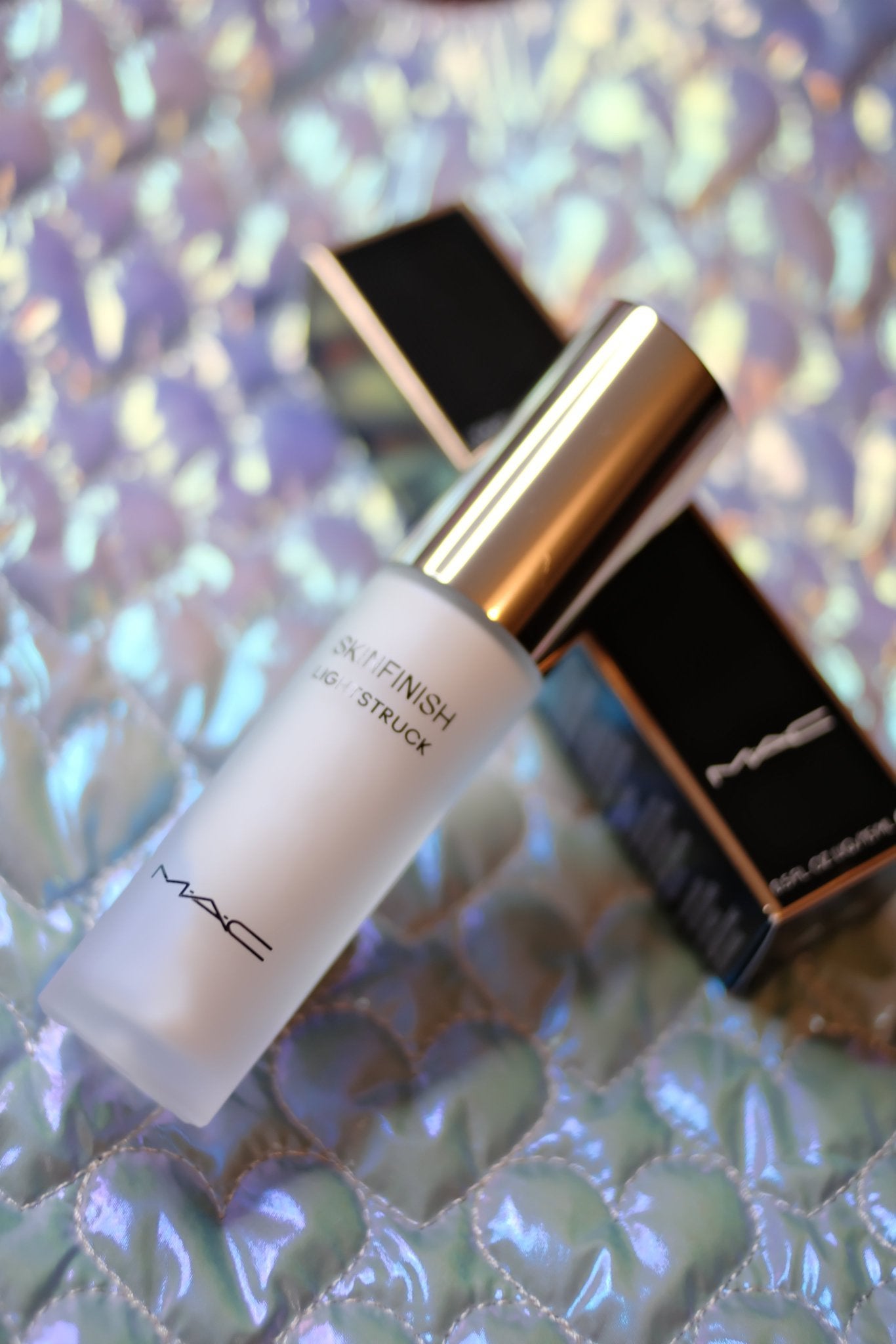 スキンフィニッシュ ライトストラック リキッド ハイライター/M・A・C/リキッドハイライトを使ったクチコミ(1枚目)