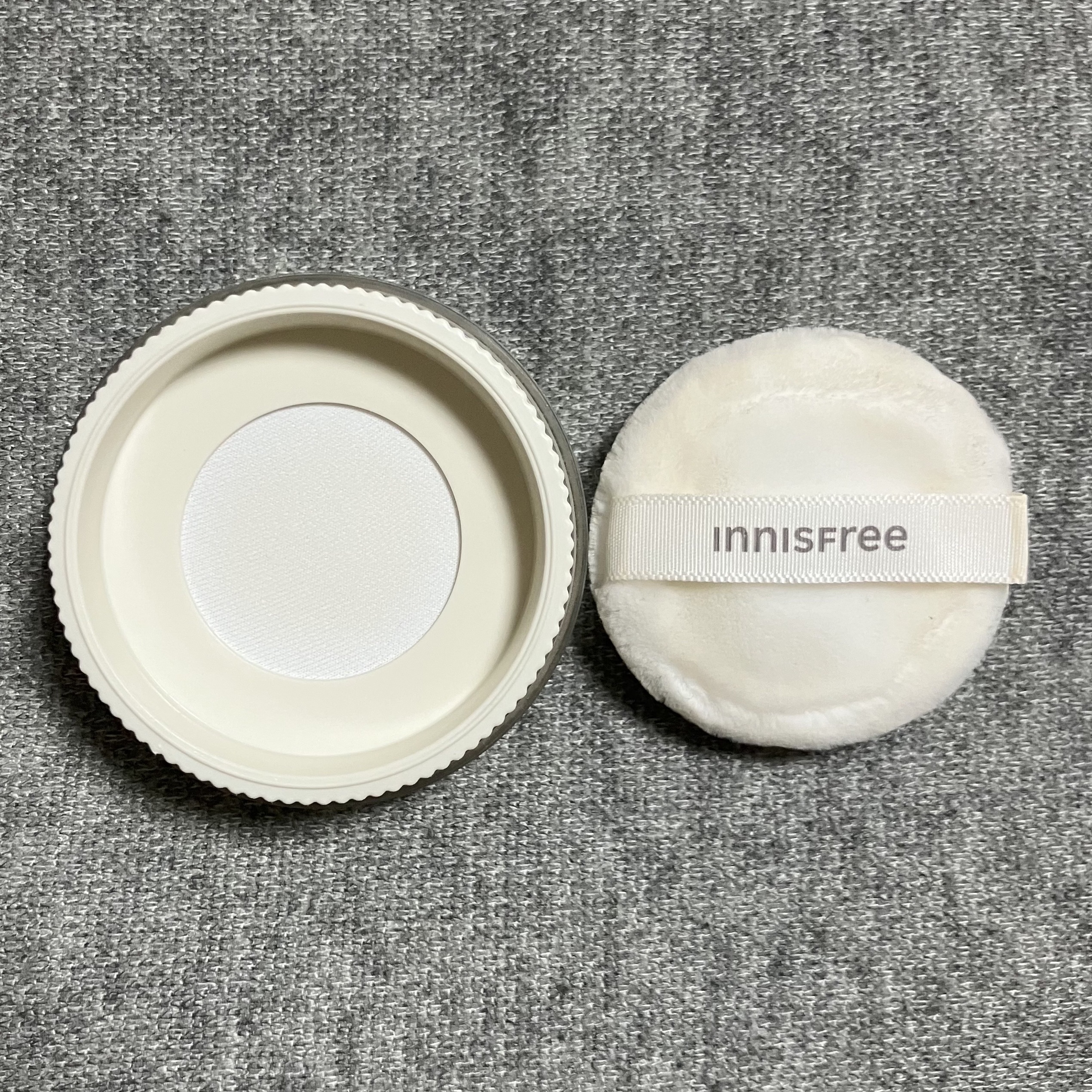 ポアブラー パウダー/innisfree/ルースパウダーを使ったクチコミ（2枚目）