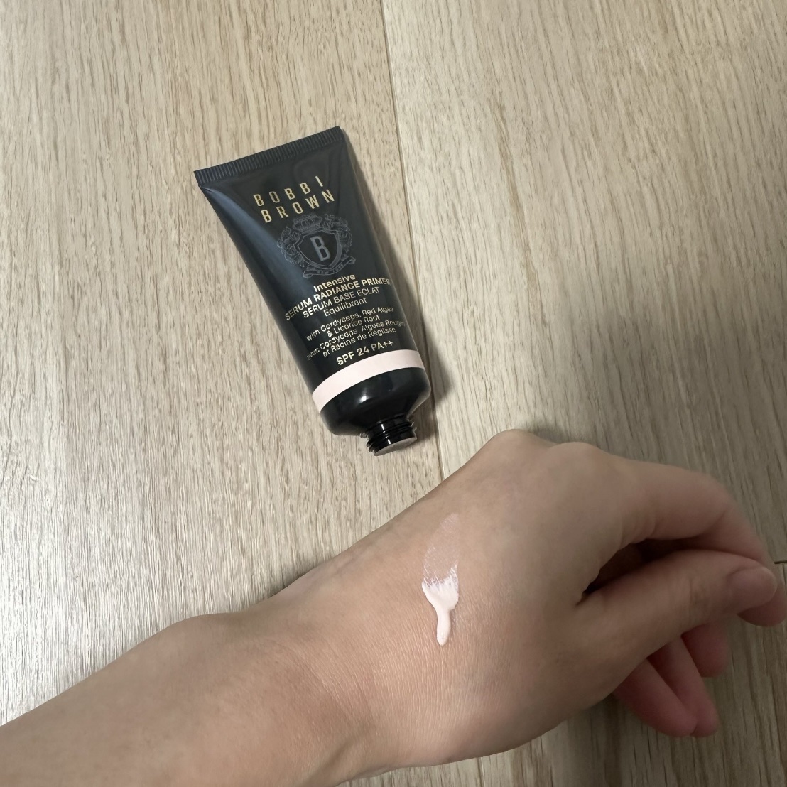 インテンシブ セラム ラディアンス プライマー/BOBBI BROWN/化粧下地を使ったクチコミ（3枚目）