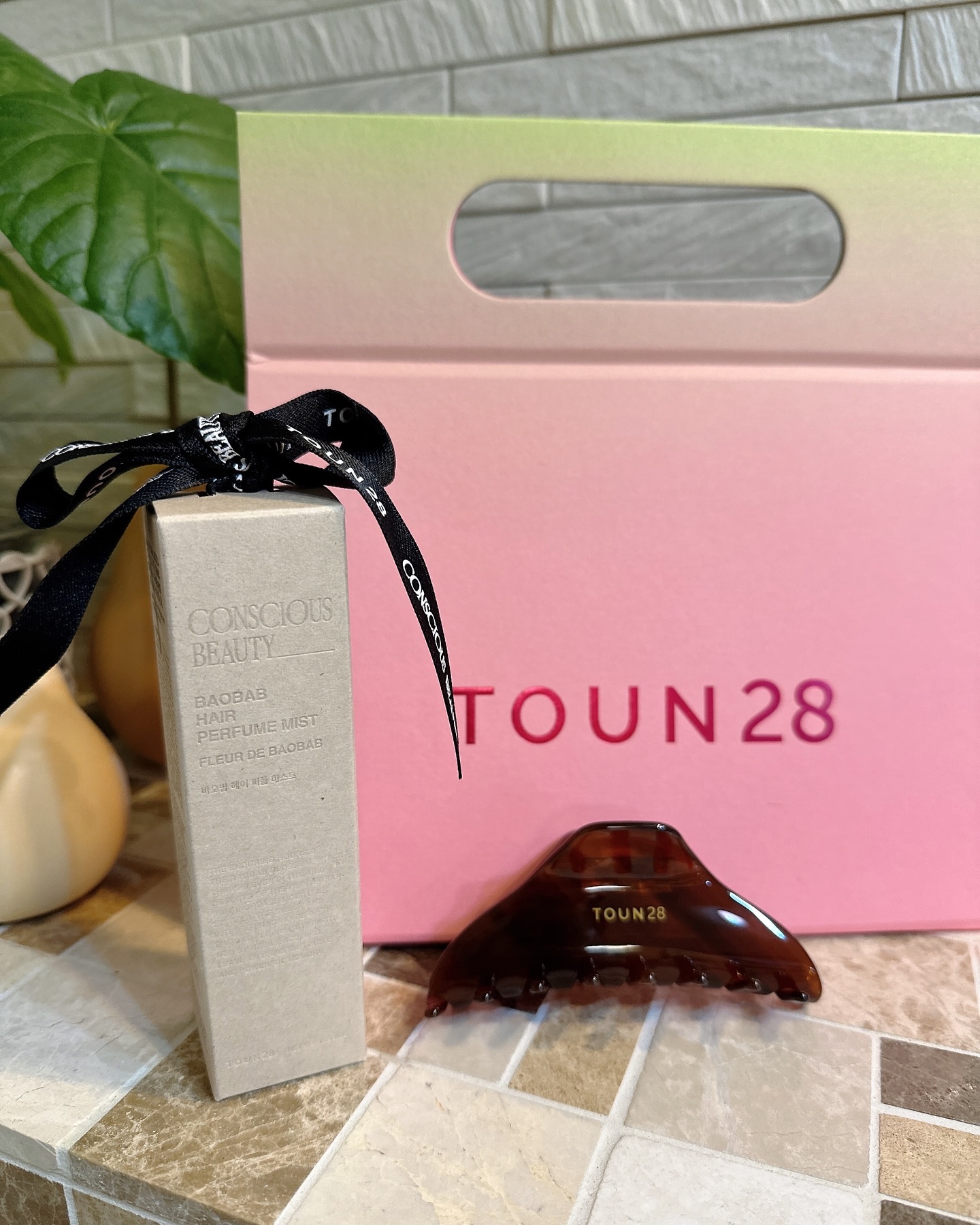 TOUN28 ヘアパフュームミスト バオバブのクチコミ「2026年1月21日から発売のバレンタイン限定 🤎
TOUN28の「バオバブヘアセット」が可愛.....」（3枚目）