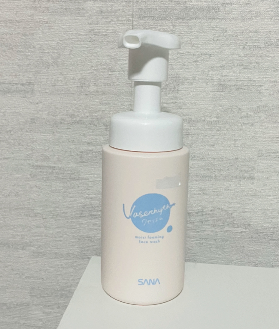 ワセリズム モイスト泡洗顔

¥1,320

うるおいをまもる泡洗顔
ゆらぎやすいお肌に　高精製ワセリン

LIPSで購入！

泡で出てくるタイプ大好き！もこもこだよ

この商品だけのおかげではないかもだけど、
乾燥感じないし、大きなニキビ