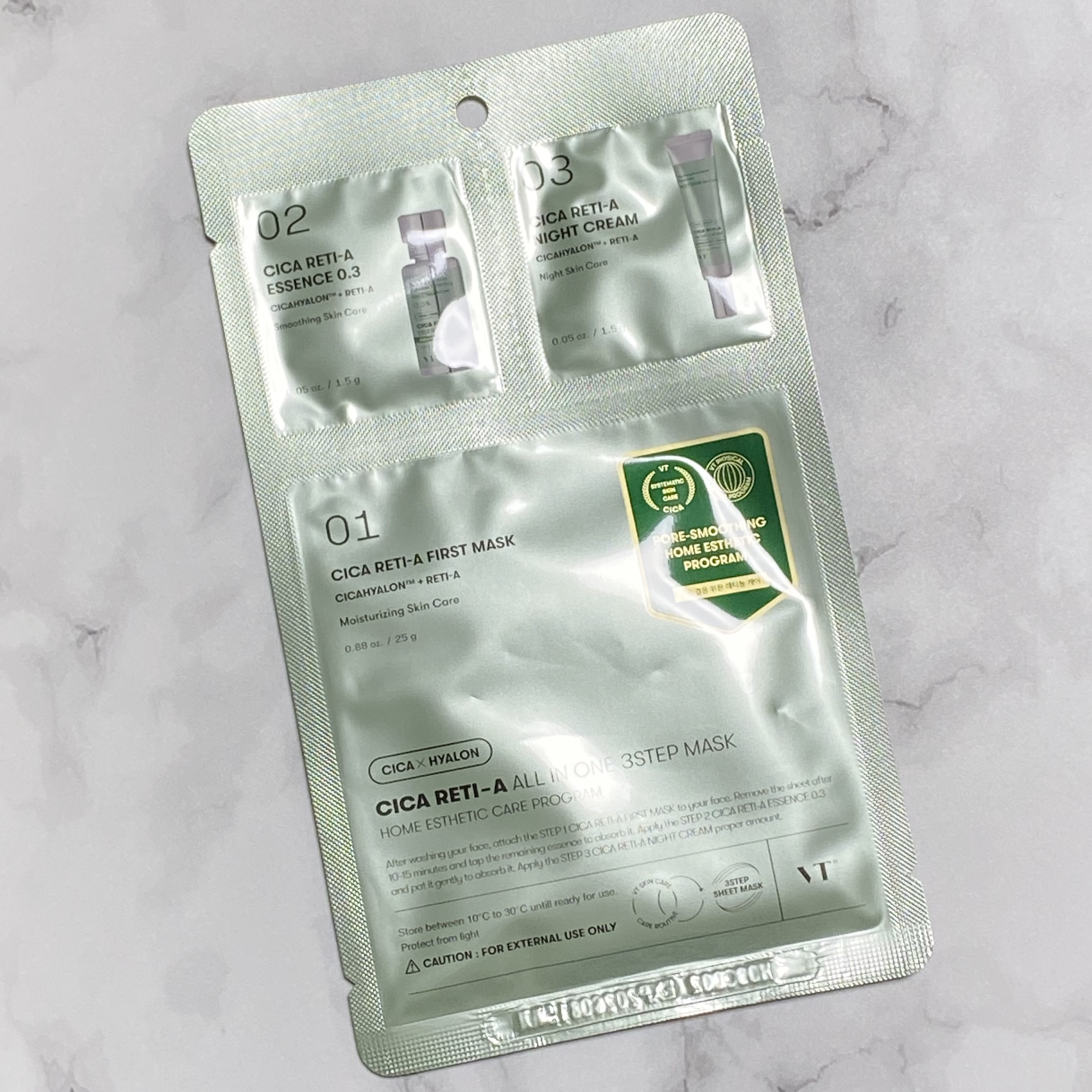 VT シカ レチA オールインワン 3ステップ マスク (1EA)のクチコミ「購入したのは随分前で久しぶりに使ってみよう！使用感どんなだったかな？と投稿を探したらなかった….....」（1枚目）