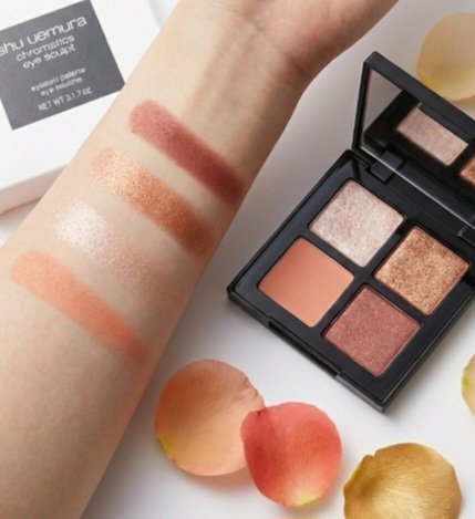 shu uemura クロマティックス クワッドのクチコミ「shu uemura
クロマティックス クワッド
アイスカルプト アートオブティー限定色

綺.....」（2枚目）