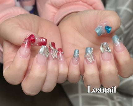 Loa nail ネイルチップ販売 on LIPS 「今回友人のネイルしてみました💅★*ネイルデザインも可愛いのでこ..」(1枚目)