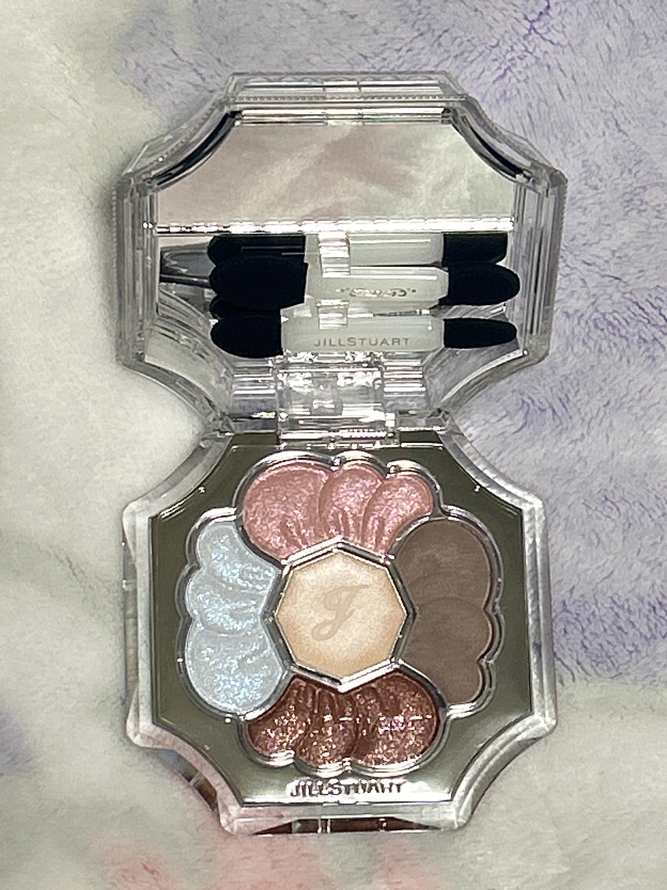 ジルスチュアート　ドレスドブルーム アイズ/JILL STUART/アイシャドウパレットを使ったクチコミ（2枚目）