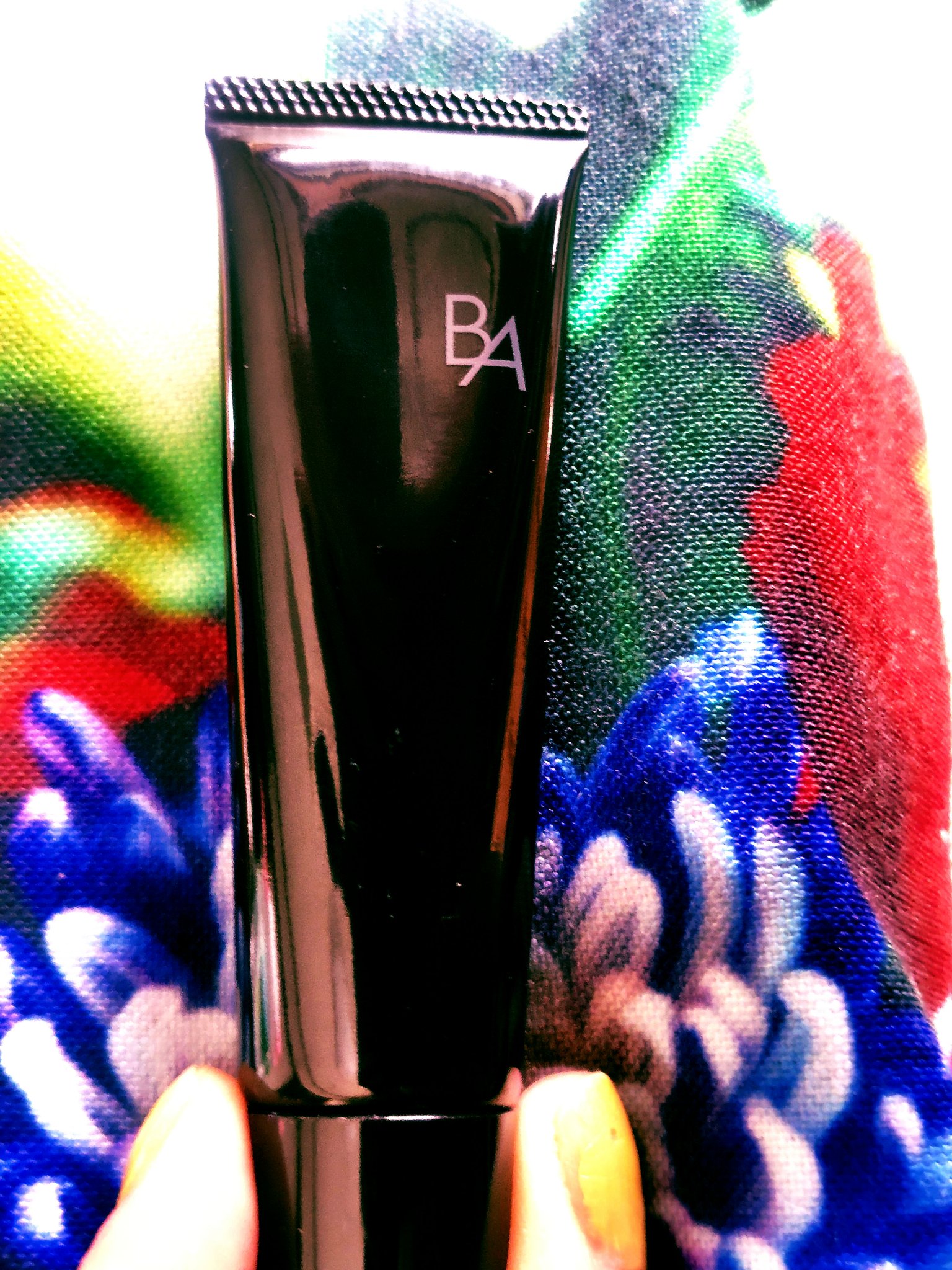 雪が少し降って寒い冬の朝❄

お昼前に、すっかり雪は溶けて消えてしまいましたが

朝の洗顔は、お水が冷たかったです

しっかり泡立てて、B.Aの香りに癒やされ起きました

B.A🌿

B.A ウォッシュ

肌に吸いつくような高弾力な泡で、