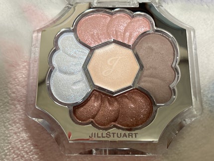 ジルスチュアート ドレスドブルーム アイズ/JILL STUART/アイシャドウパレットを使ったクチコミ(1枚目)