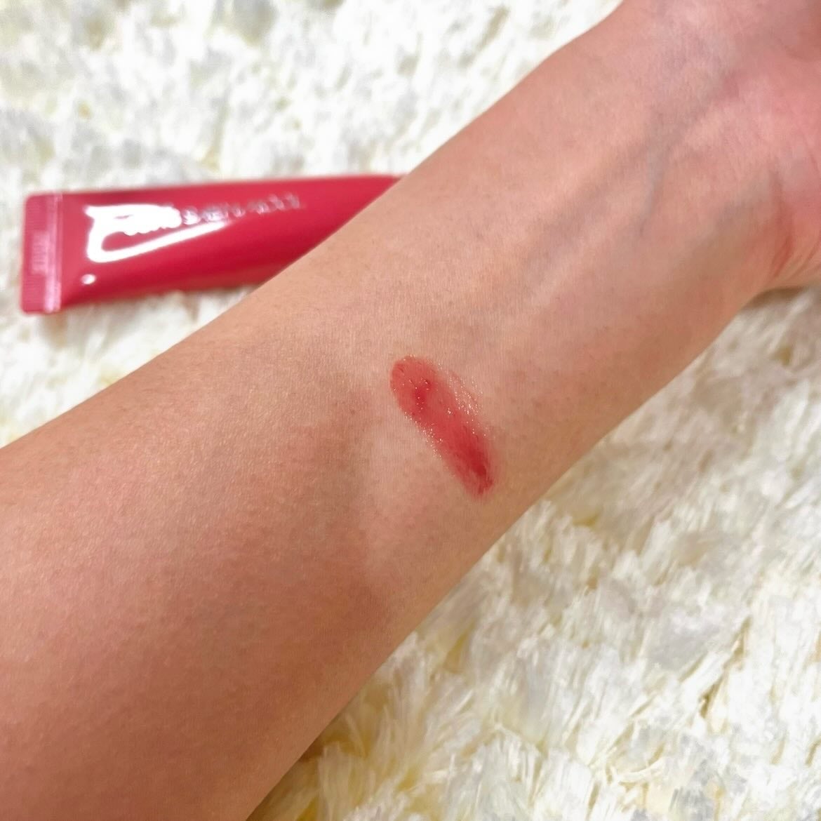 リッププレッションメタルセラムグロス/JUNG SAEM MOOL/リップグロスを使ったクチコミ(4枚目)