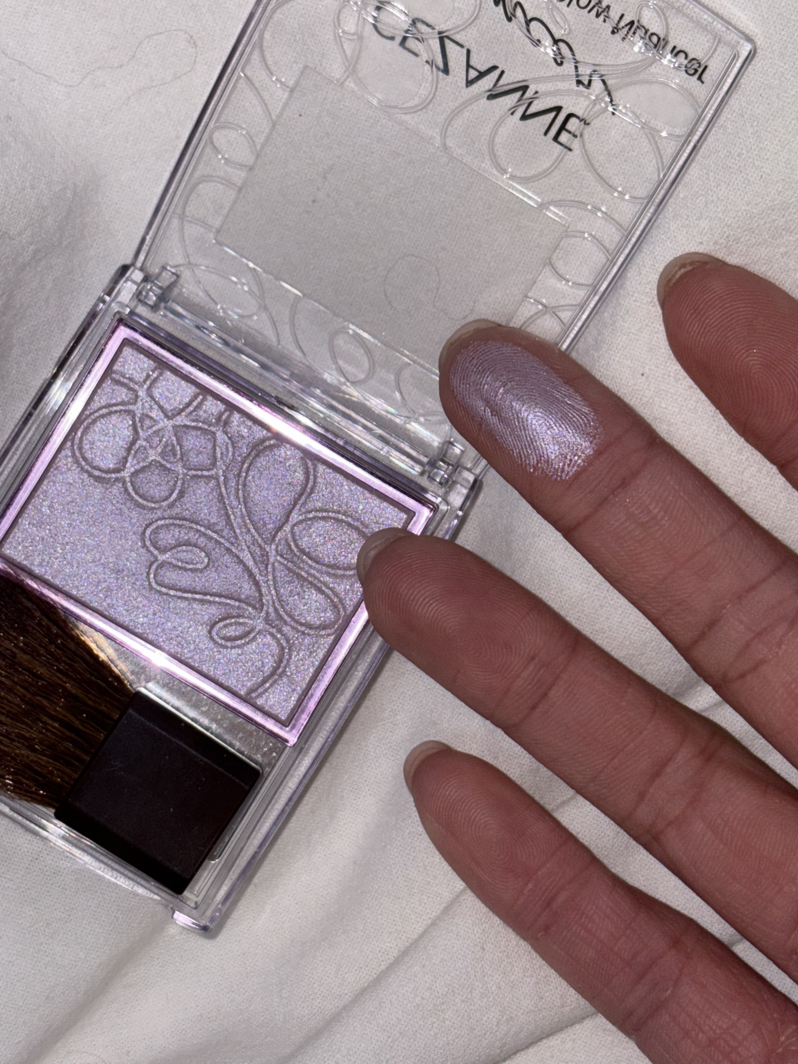 パールグロウニュアンサー/CEZANNE/パウダーハイライトを使ったクチコミ（1枚目）