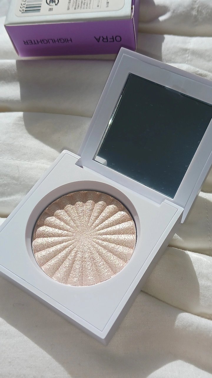 MINI HIGHLIGHTER/Ofra Cosmetics/パウダーハイライトを使ったクチコミ（1枚目）