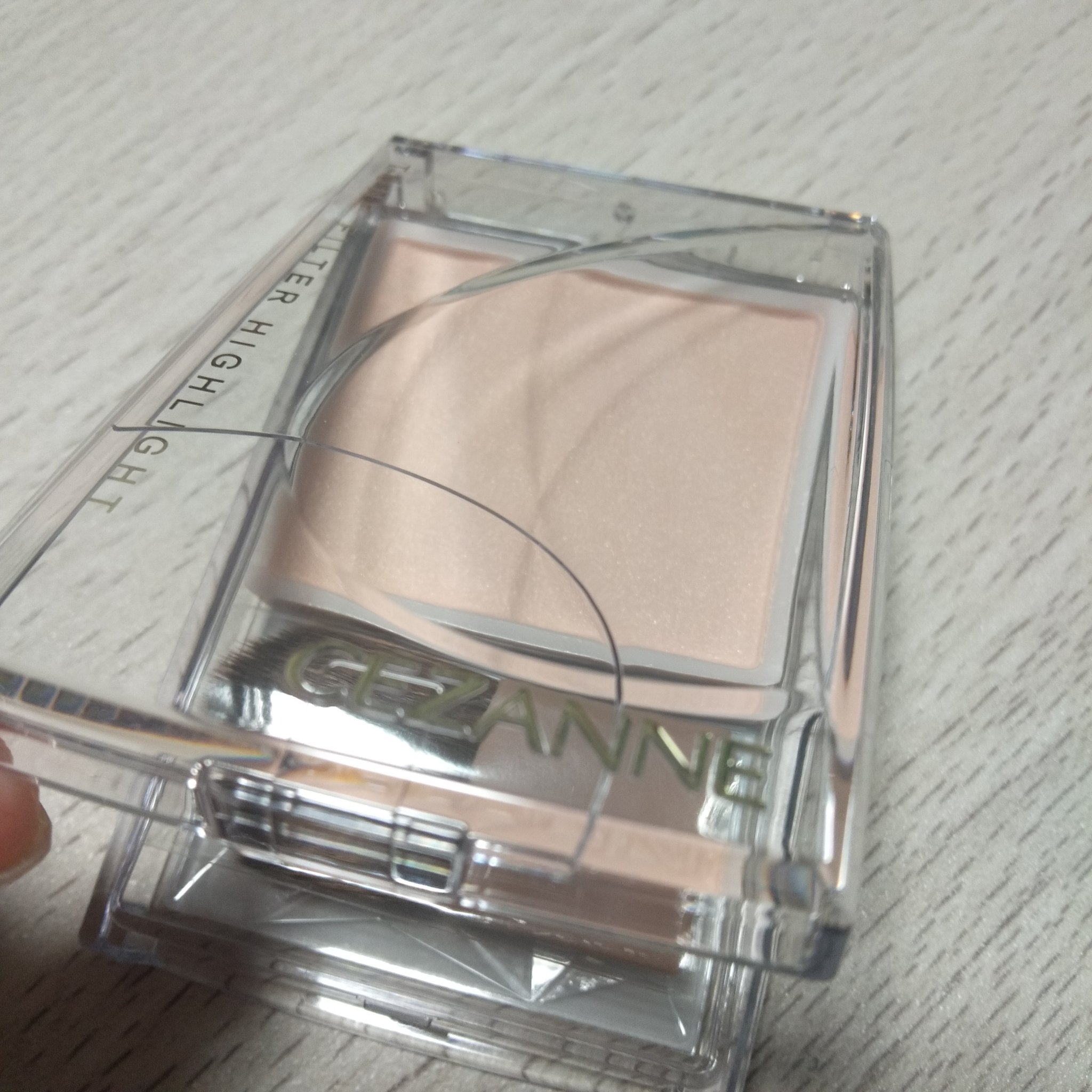 トーンフィルターハイライト/CEZANNE/パウダーハイライトを使ったクチコミ（3枚目）