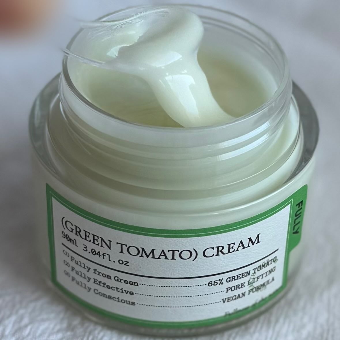 Kara on LIPS 「FULLY様アンバサダーとしての投稿です😌最後の投稿は、大人気..」(9枚目)