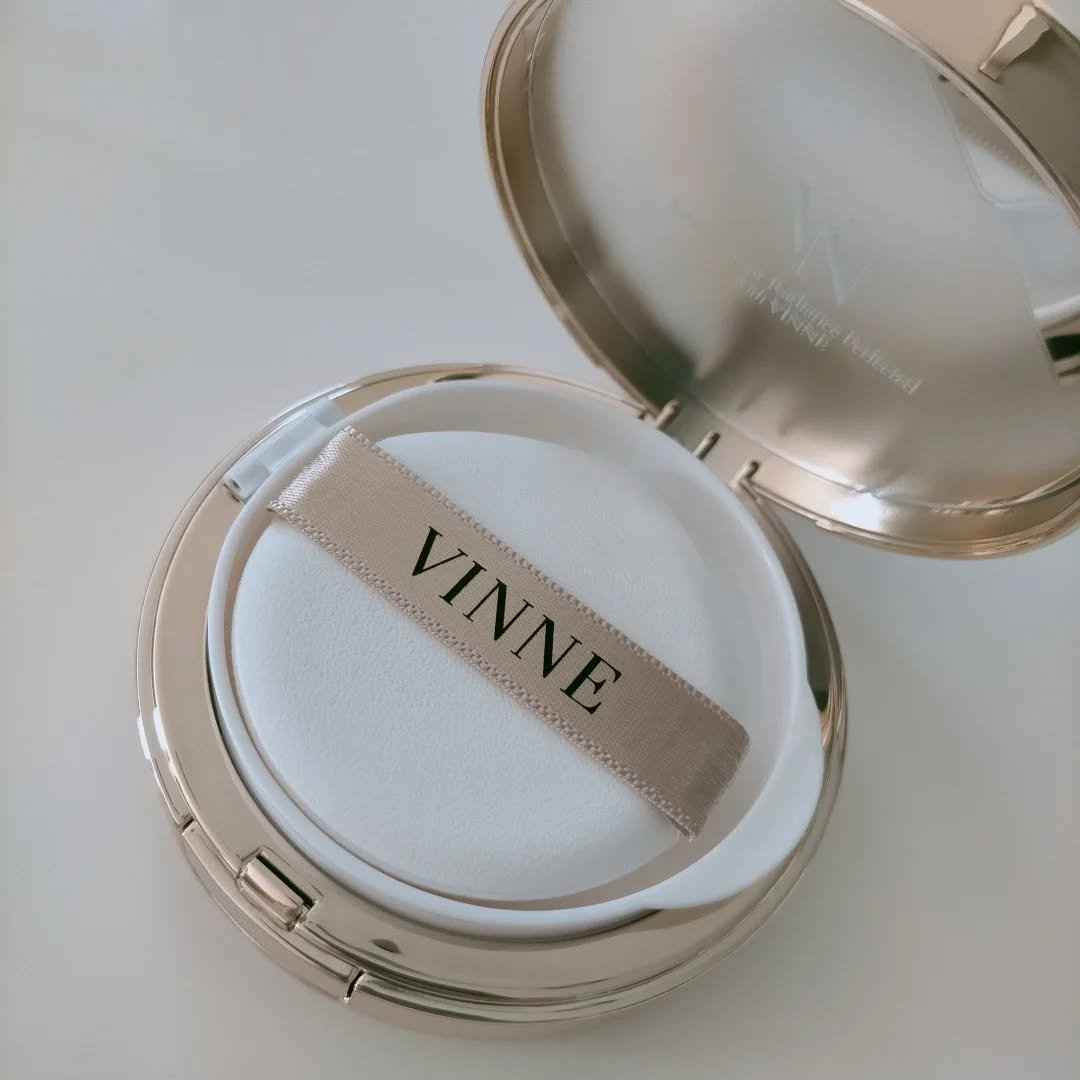 プレステージグロウスキンフィットクッション/VINNE /クッションファンデーションを使ったクチコミ（2枚目）