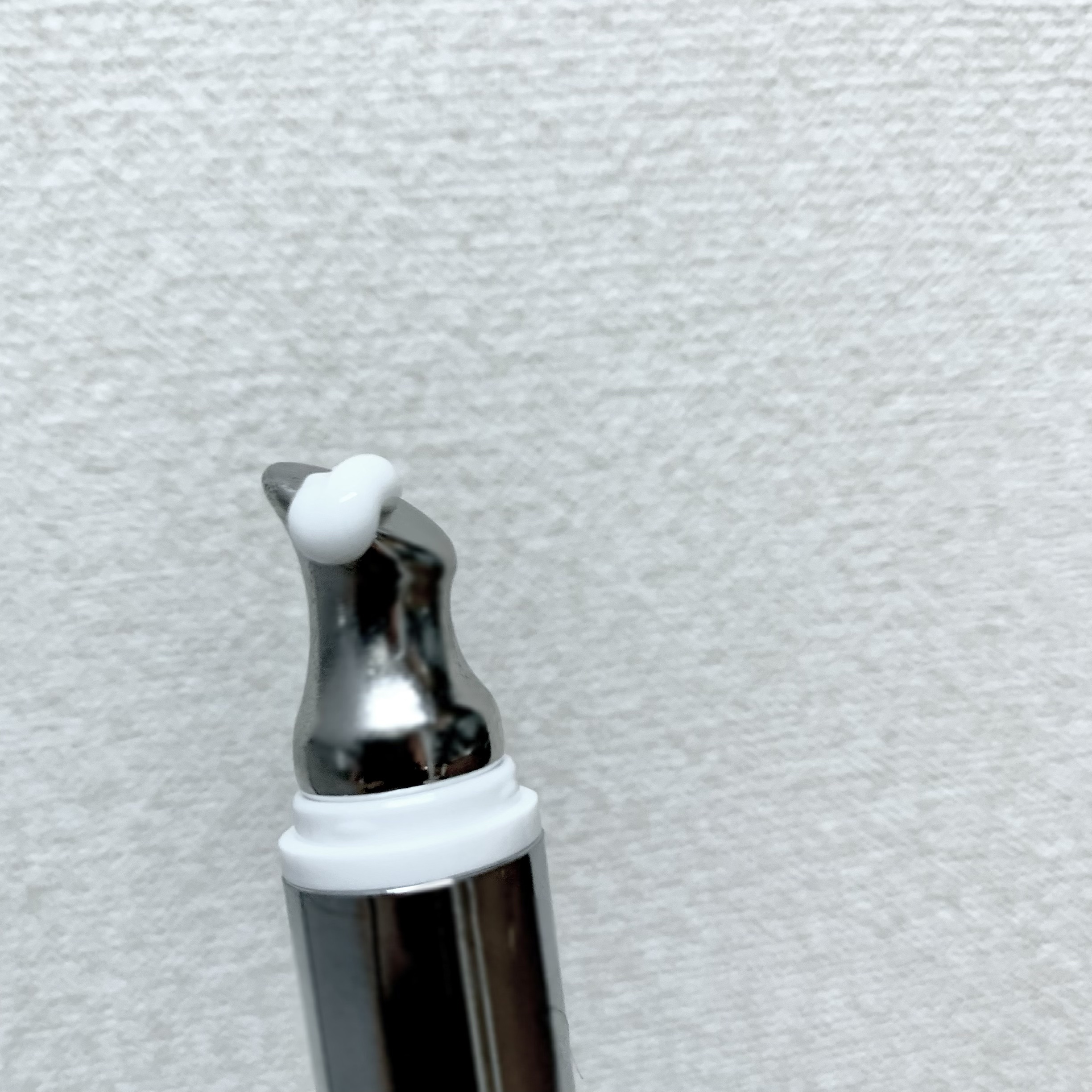 BAKUCHI NEEDLE SHOT DARK CARE AUTO EYE CREAM/LIALUSTER/アイケア・アイクリームを使ったクチコミ（3枚目）