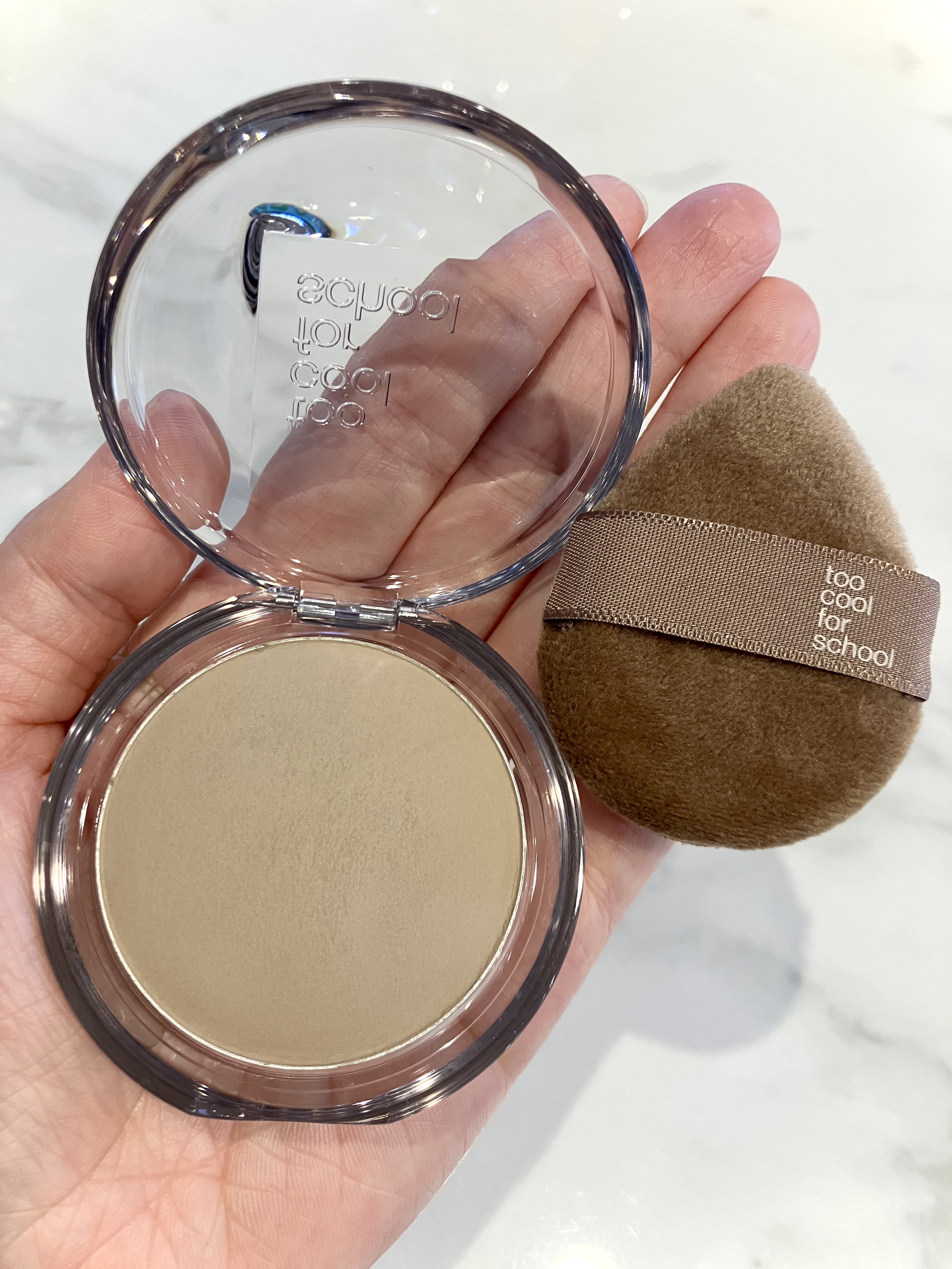 ヴェールドコントゥア/too cool for school/シェーディングを使ったクチコミ（2枚目）