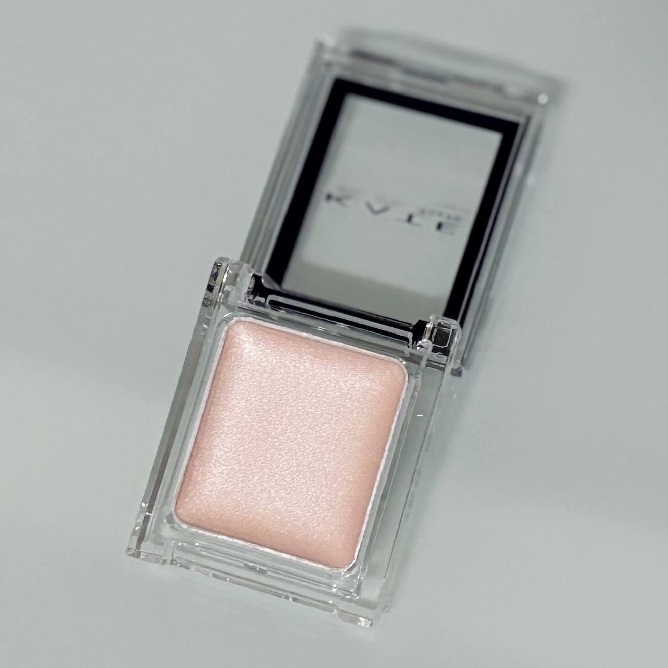 ザ アイカラーベース/KATE/アイシャドウベースを使ったクチコミ（2枚目）