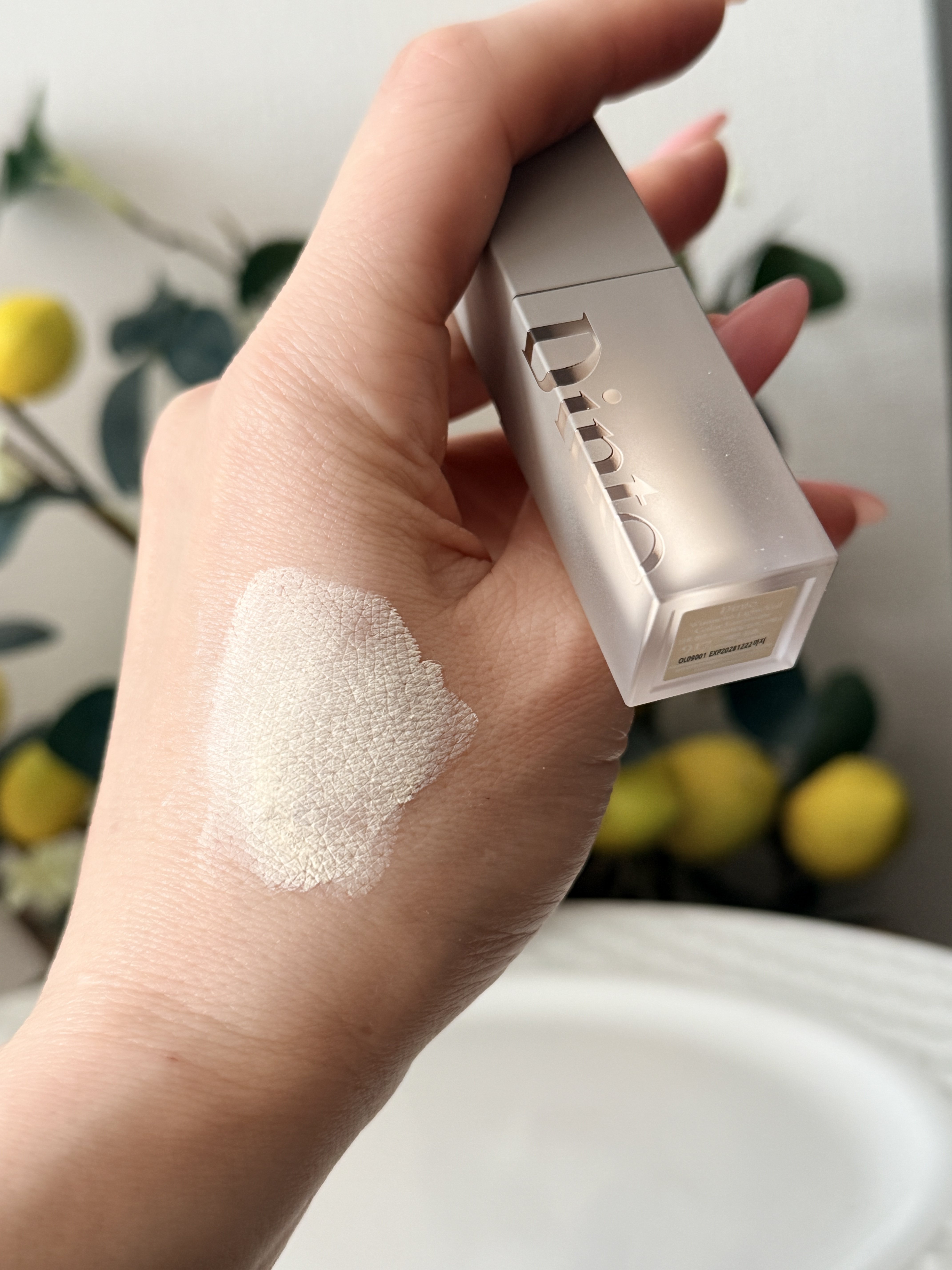 ライトベールカラーコレクター/Dinto/リキッドコンシーラーを使ったクチコミ（3枚目）