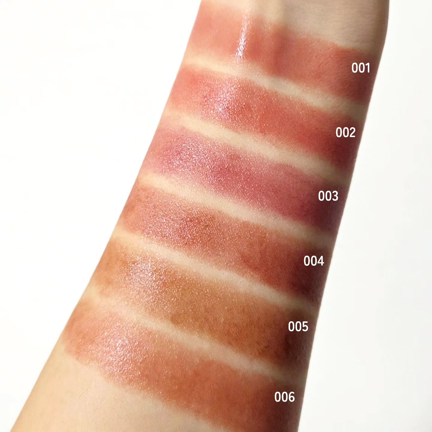 ハグマイリップ　カラーロックプランピーバーム/up2me/口紅を使ったクチコミ（3枚目）