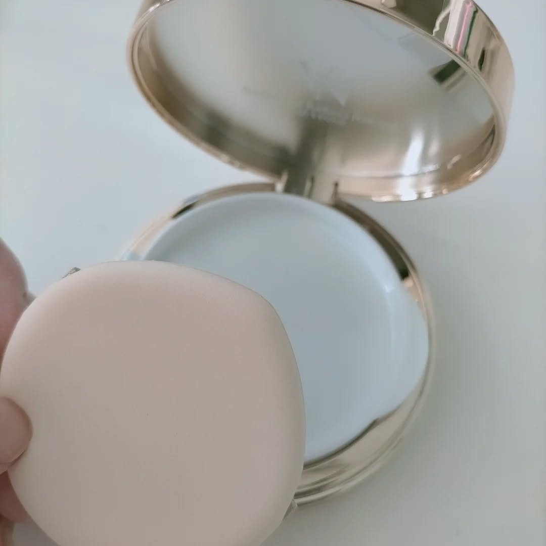 プレステージグロウスキンフィットクッション/VINNE /クッションファンデーションを使ったクチコミ（3枚目）