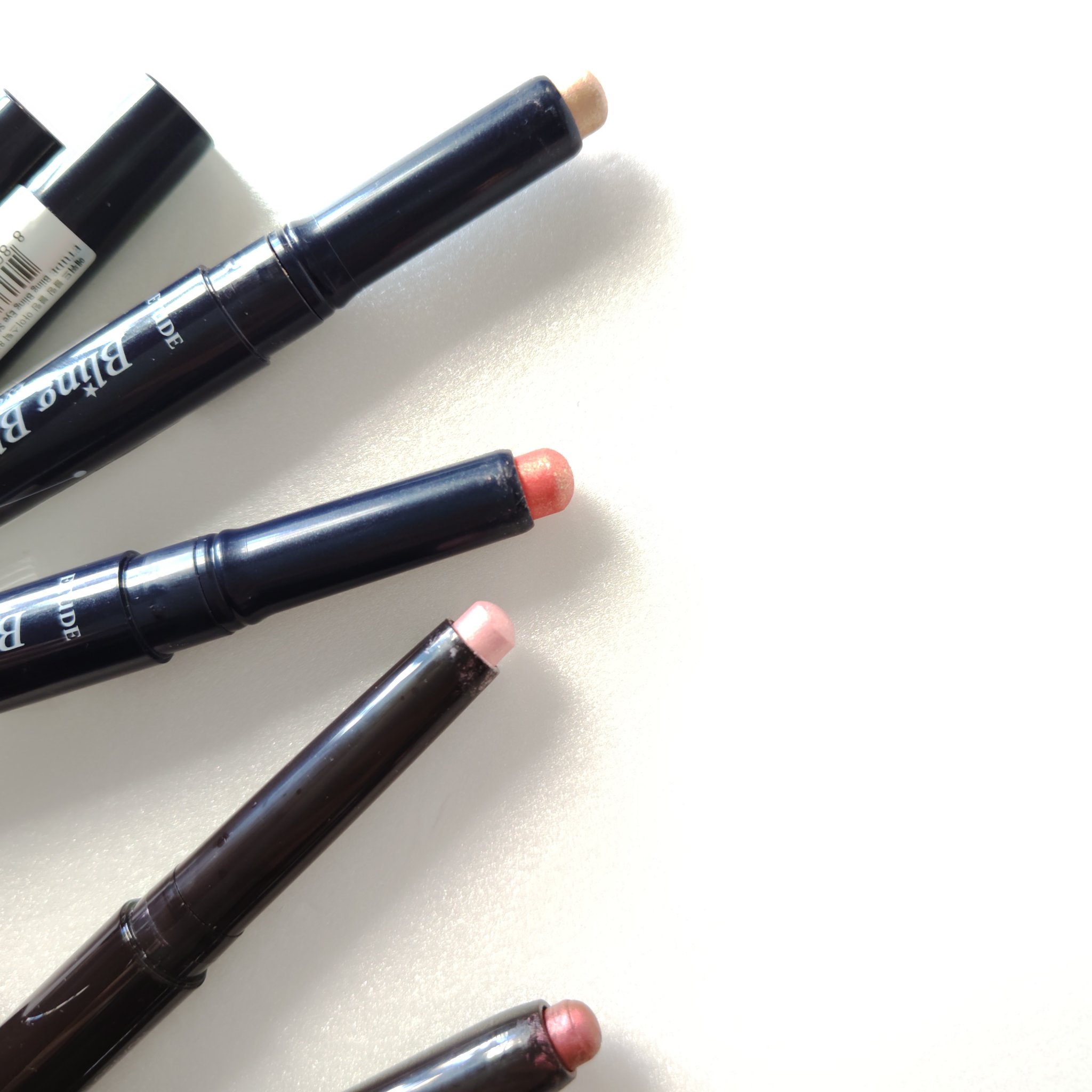 キャビアスティック アイカラー/ローラ メルシエ/スティックアイシャドウを使ったクチコミ（2枚目）