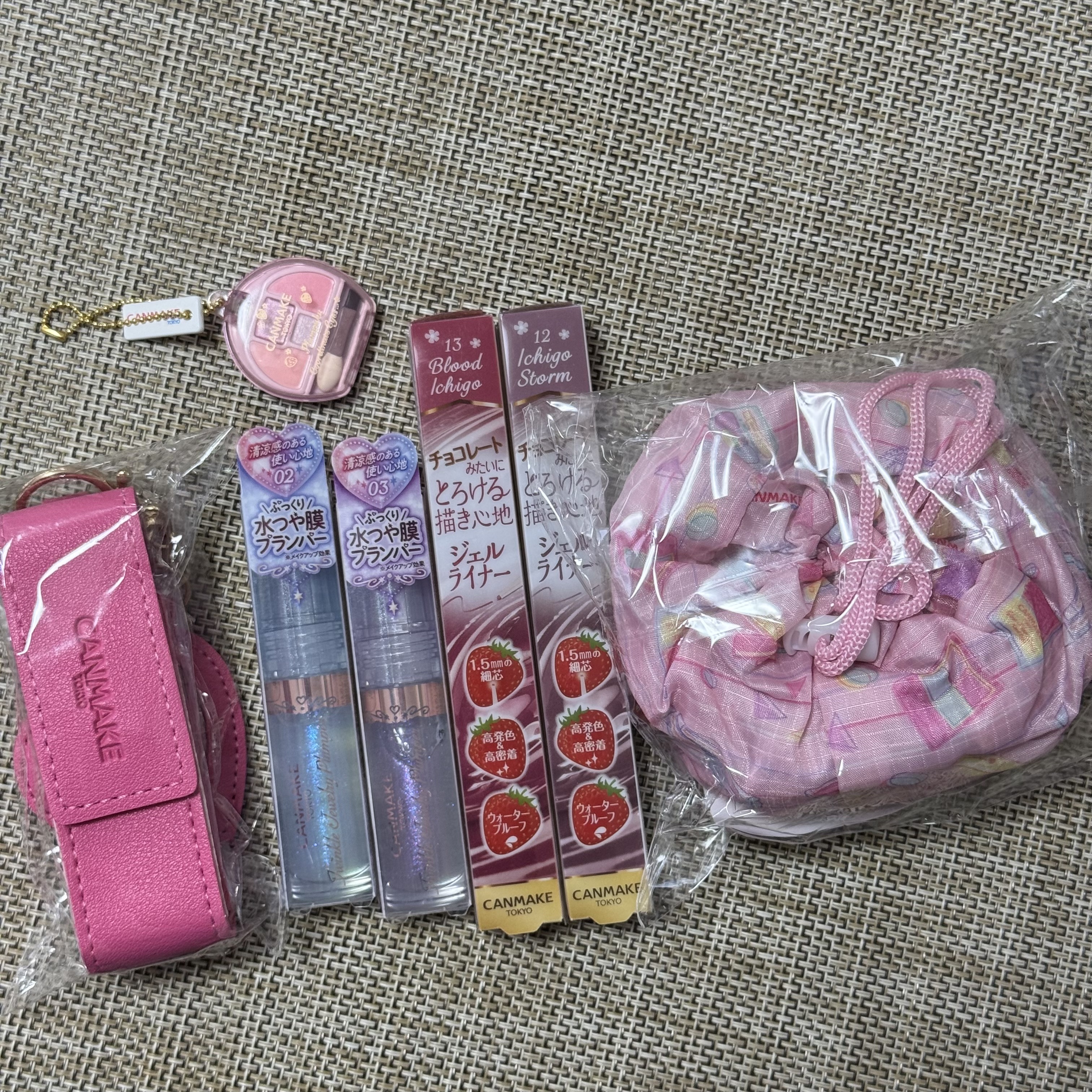 クリーミータッチライナー/キャンメイク/ジェルアイライナーを使ったクチコミ（1枚目）