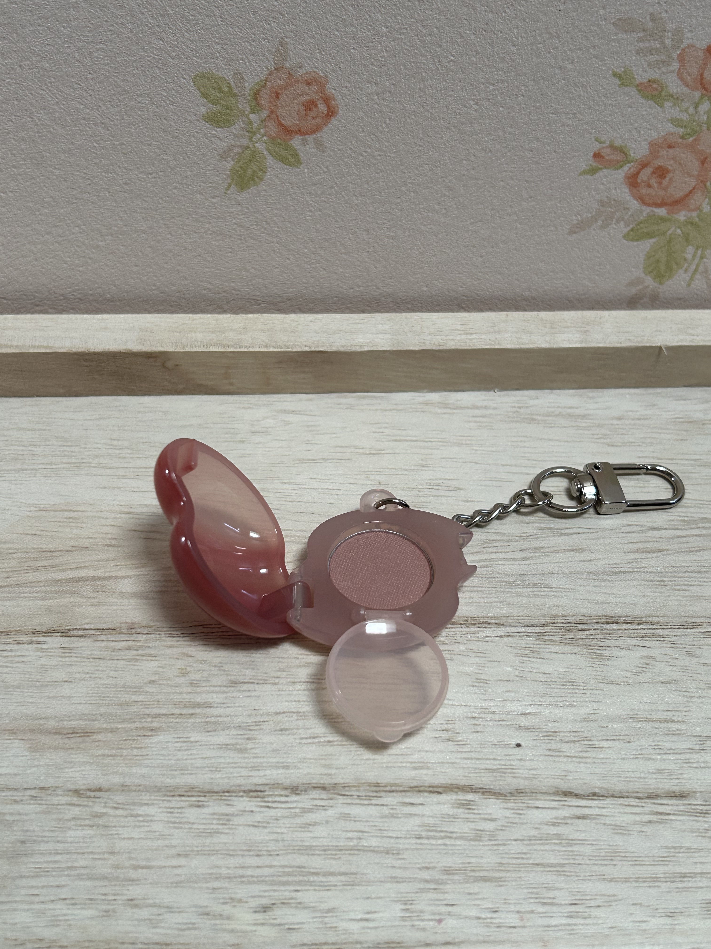 シングルアイシャドウ/hince/単色アイシャドウを使ったクチコミ（2枚目）