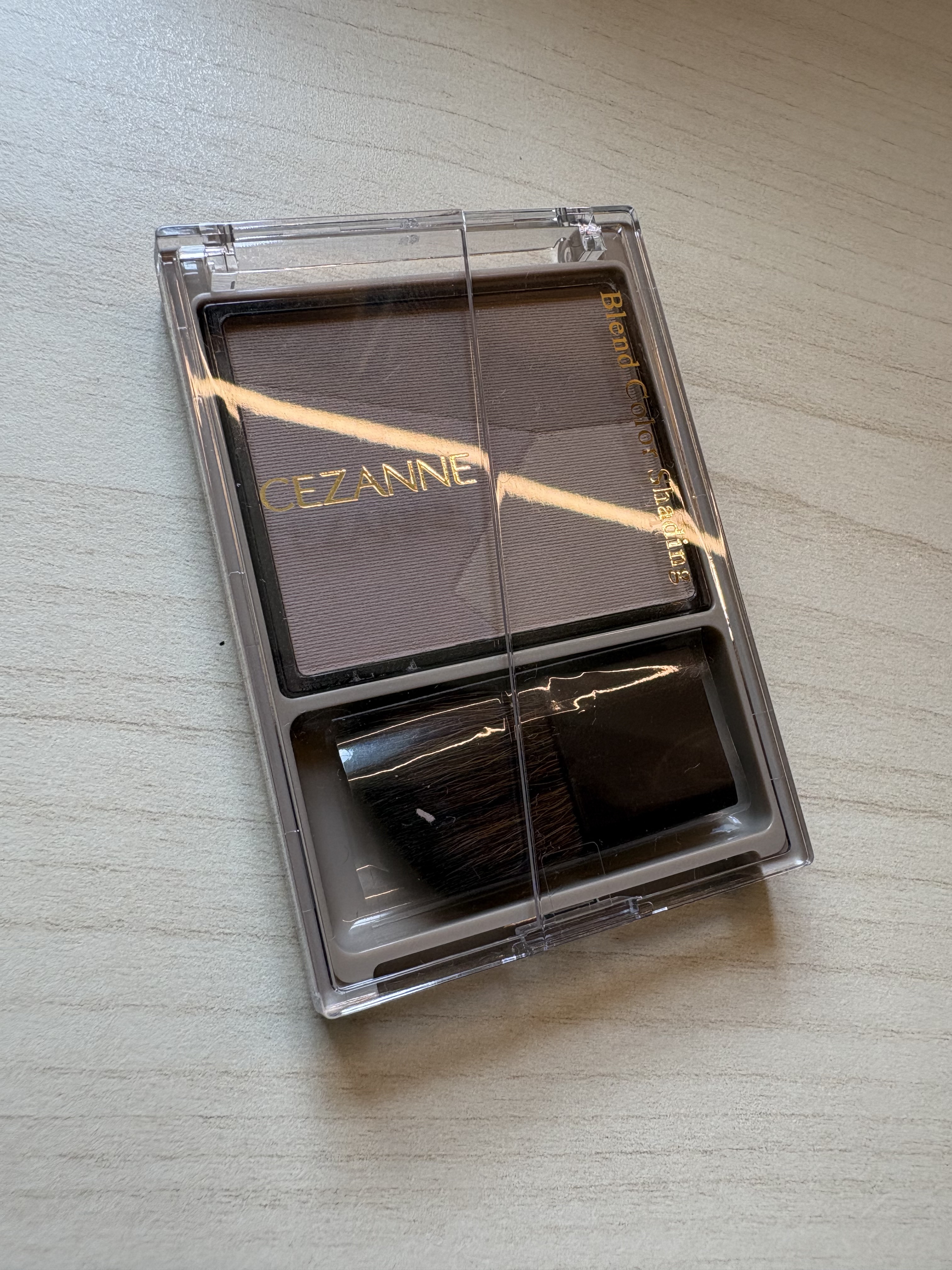 ブレンドカラーシェーディング/CEZANNE/シェーディングを使ったクチコミ（1枚目）