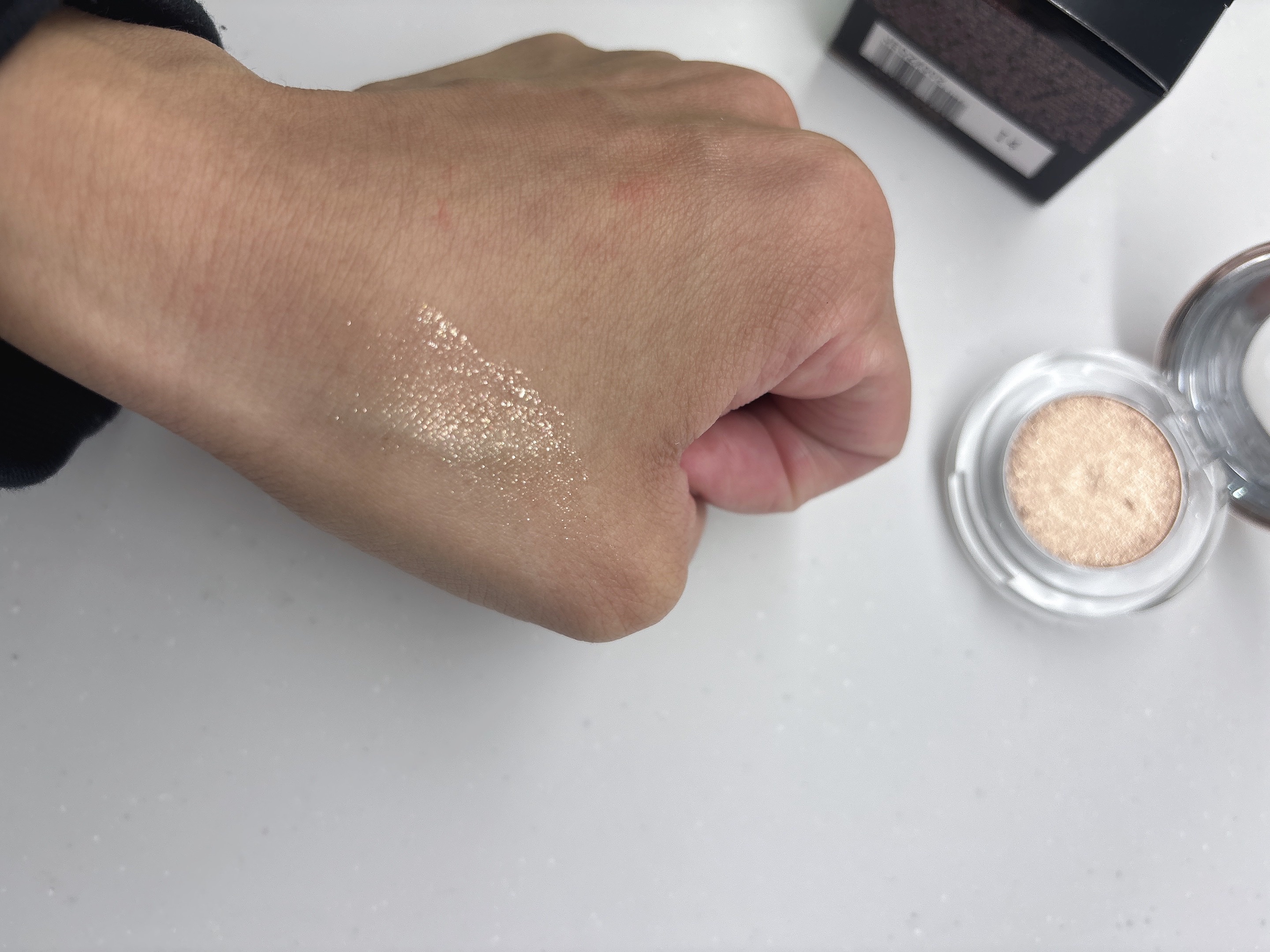 ダズリング ジェム/DECORTÉ/単色アイシャドウを使ったクチコミ（2枚目）