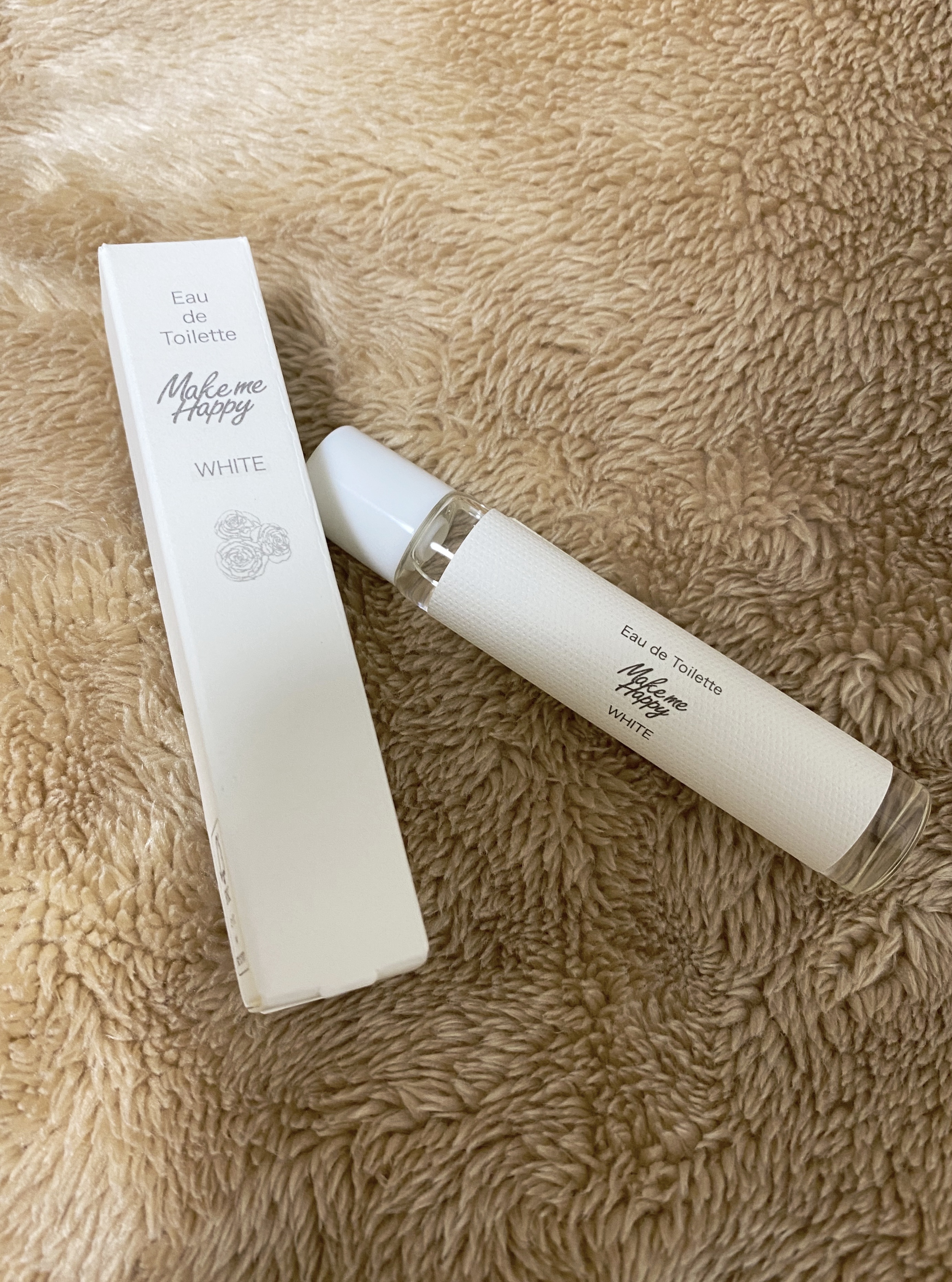 メイクミーハッピー オードトワレ WHITE/キャンメイク/香水(レディース)を使ったクチコミ（1枚目）