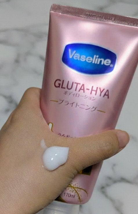 グルタヒア ボディローション ブライトニング/ヴァセリン/ボディローションを使ったクチコミ(2枚目)
