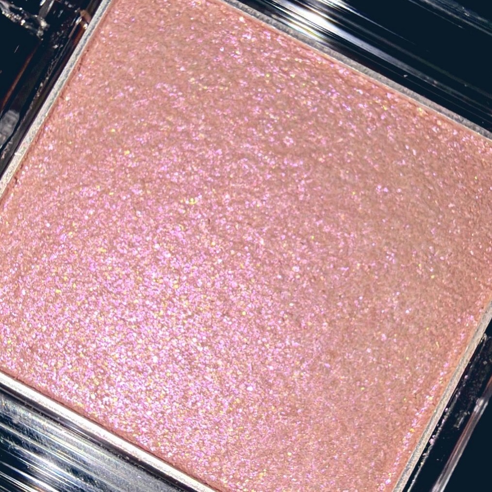 キス　シアー　グリッターアイズＮＸ/KiSS/単色アイシャドウを使ったクチコミ（1枚目）