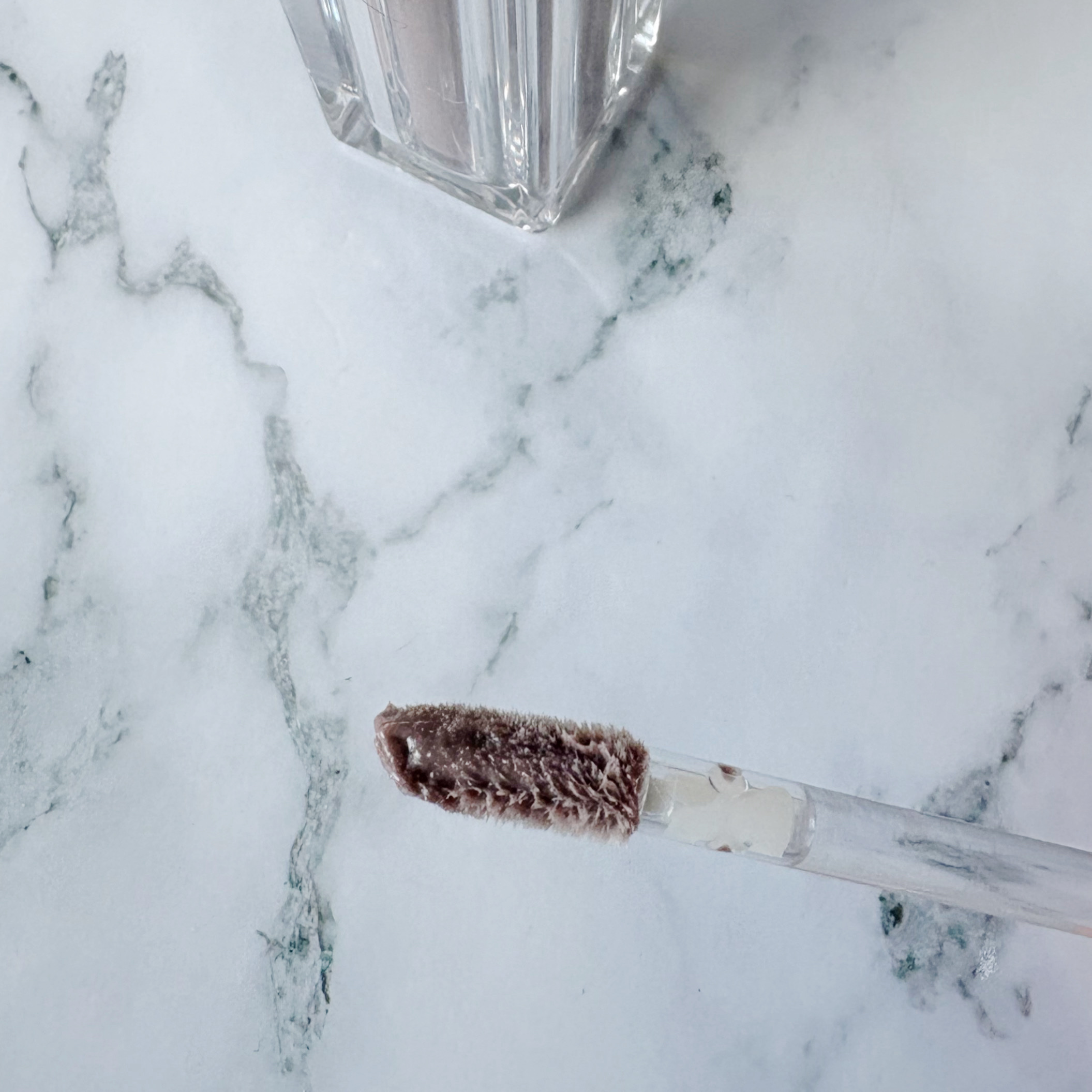 チュールグロス/ENTROPY/リップグロスを使ったクチコミ（2枚目）