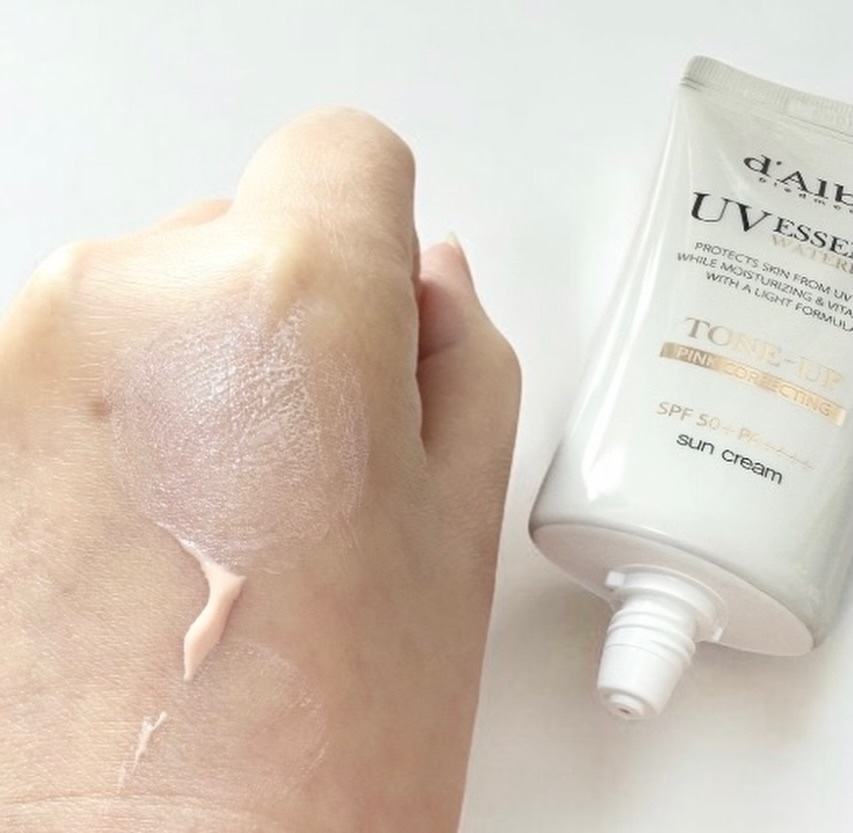 ウォータフルトーンアップサンクリーム/ダルバ/日焼け止めクリームを使ったクチコミ（2枚目）