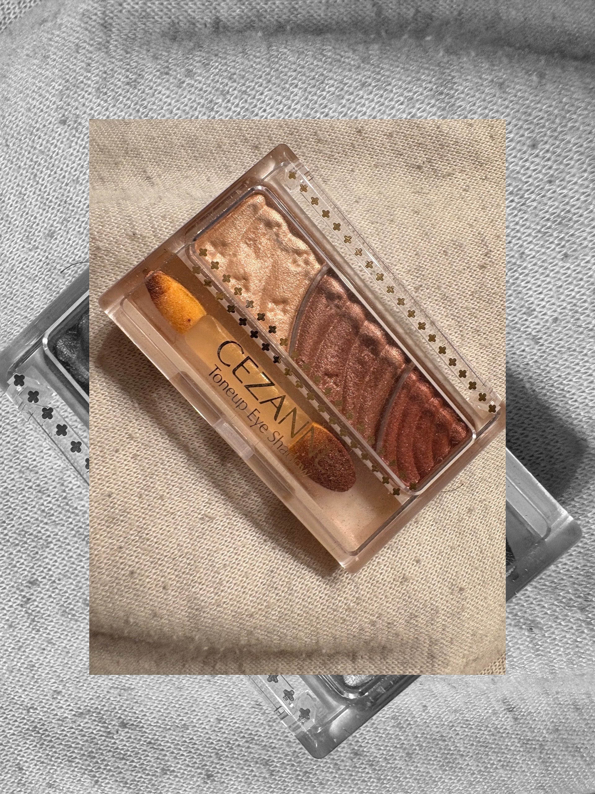 トーンアップアイシャドウ/CEZANNE/アイシャドウパレットを使ったクチコミ（1枚目）
