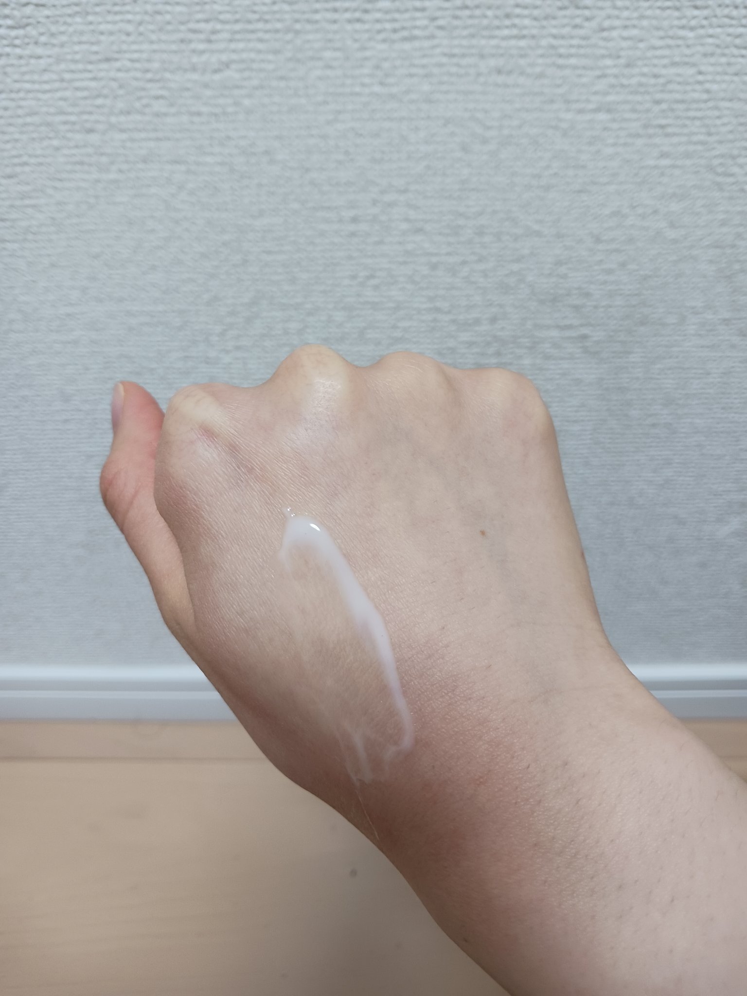 BANILA CO バニラコ オールデイハイドロ UVセラムベースのクチコミ「手のひらサイズでころんとしたフォルムが可愛い❤︎
▶BANILA CO
バニラコ オールデイハ.....」（3枚目）