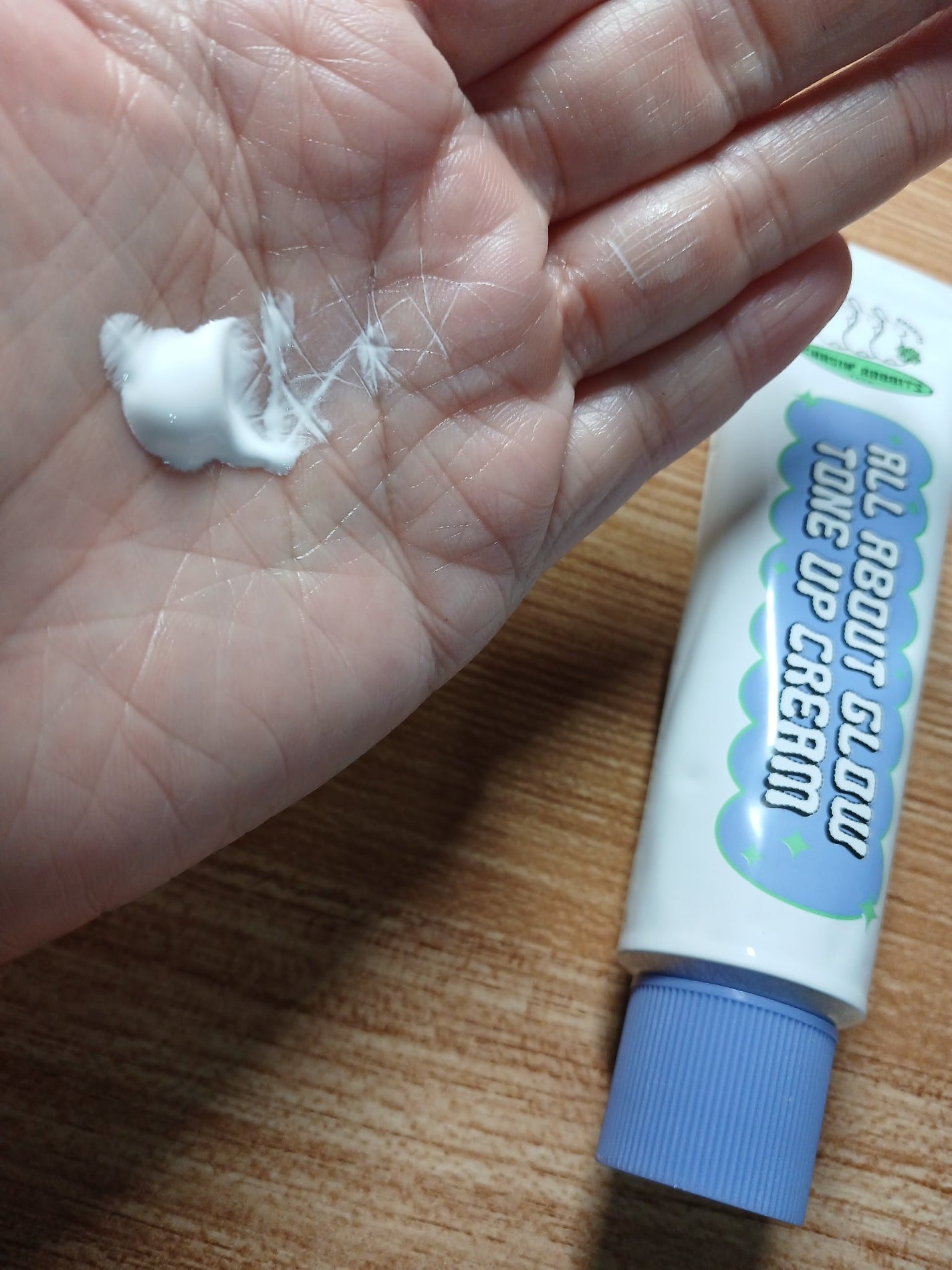 オールアバウトグロウトーンアップクリーム/CHASIN'RABBITS/化粧下地を使ったクチコミ(2枚目)