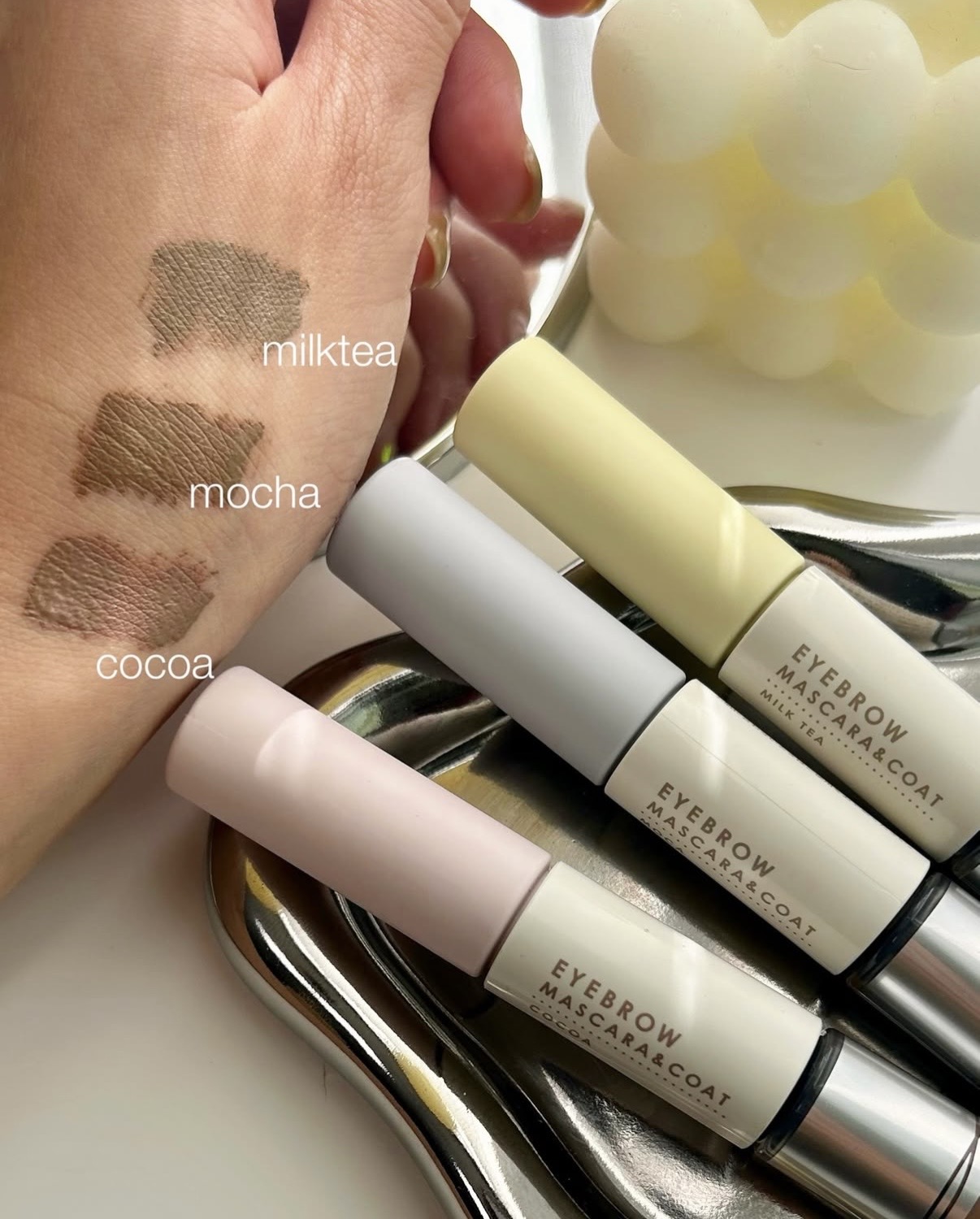 アヴァンセ アイブロウマスカラ＆コート /アヴァンセ/眉マスカラを使ったクチコミ（2枚目）