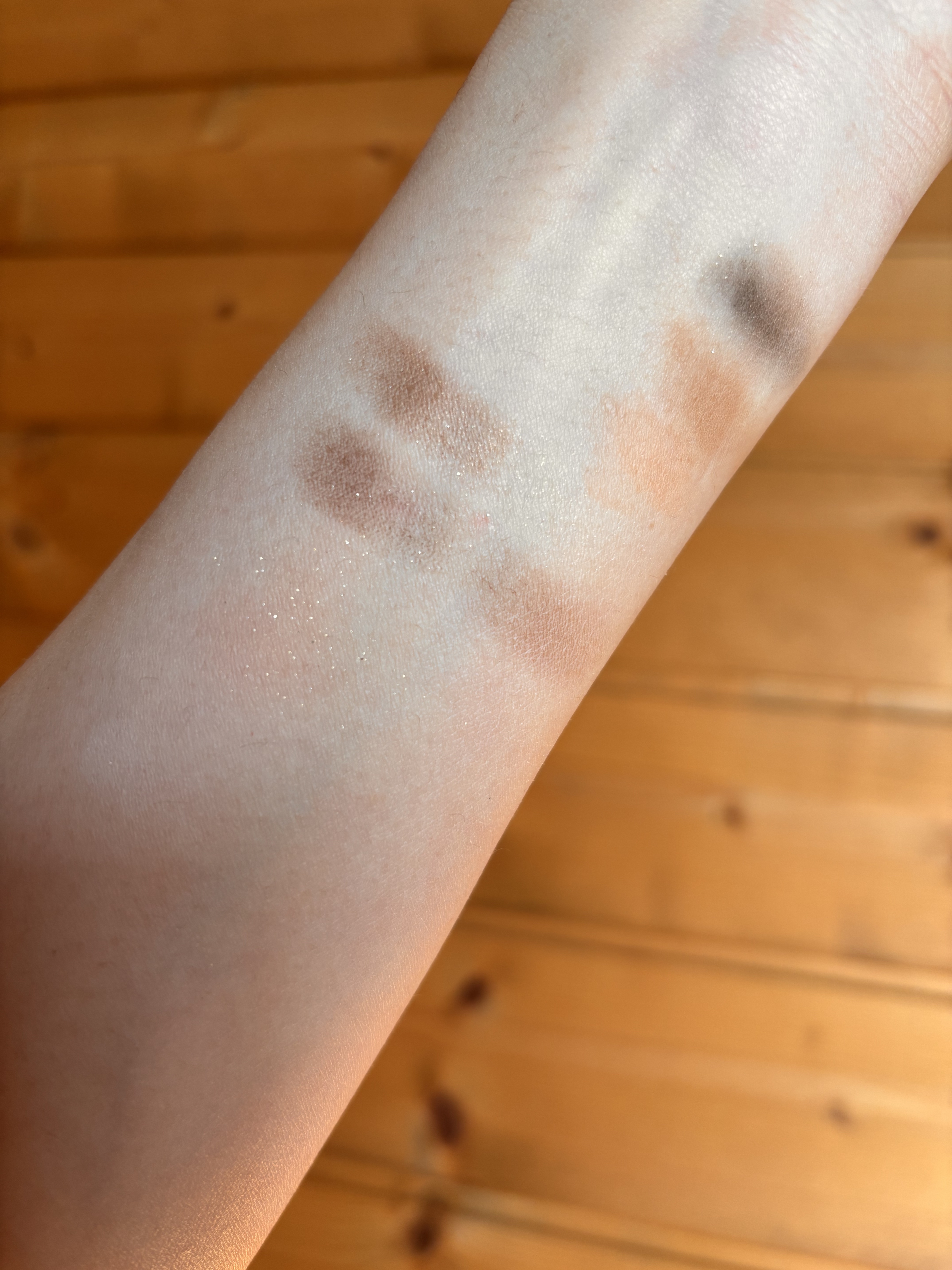 ビーマイベストフレンズハウスパレット/Milk Touch/アイシャドウパレットを使ったクチコミ（2枚目）