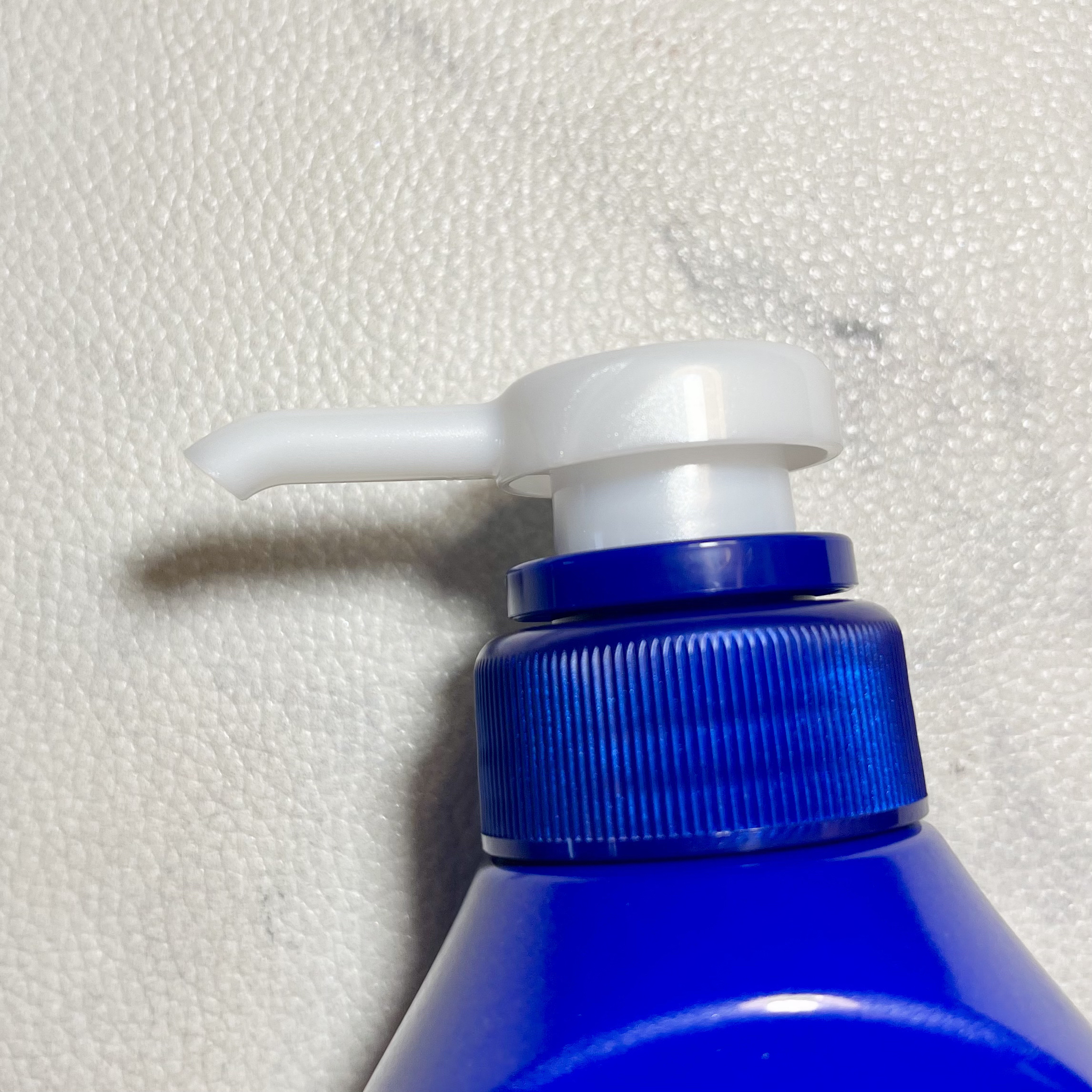 ニベア クリームケアボディウォッシュ W濃厚保湿 ヨーロピアンホワイトソープの香り/ニベア/ボディソープを使ったクチコミ（3枚目）