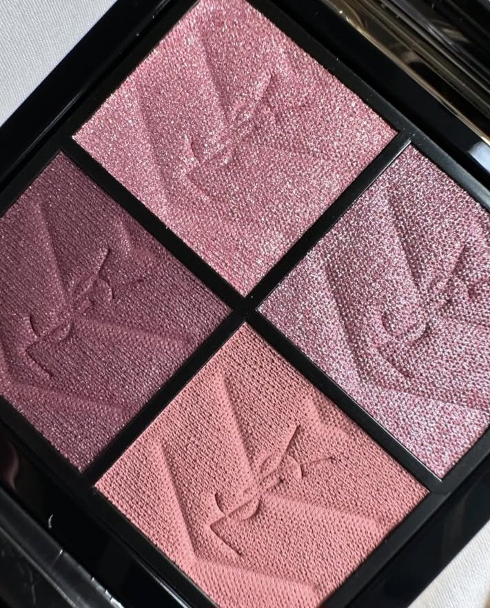 クチュール ミニ クラッチ/YVES SAINT LAURENT BEAUTE/アイシャドウパレットを使ったクチコミ（1枚目）