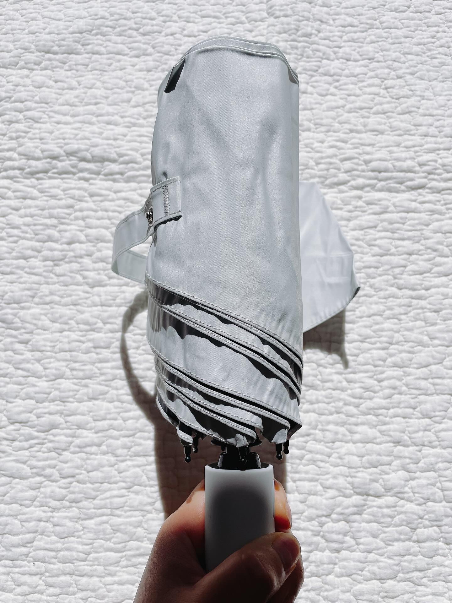 MFU5S Iron+ 形状記憶折り畳み傘 5秒でたためる/KONCIWA/日傘を使ったクチコミ（3枚目）